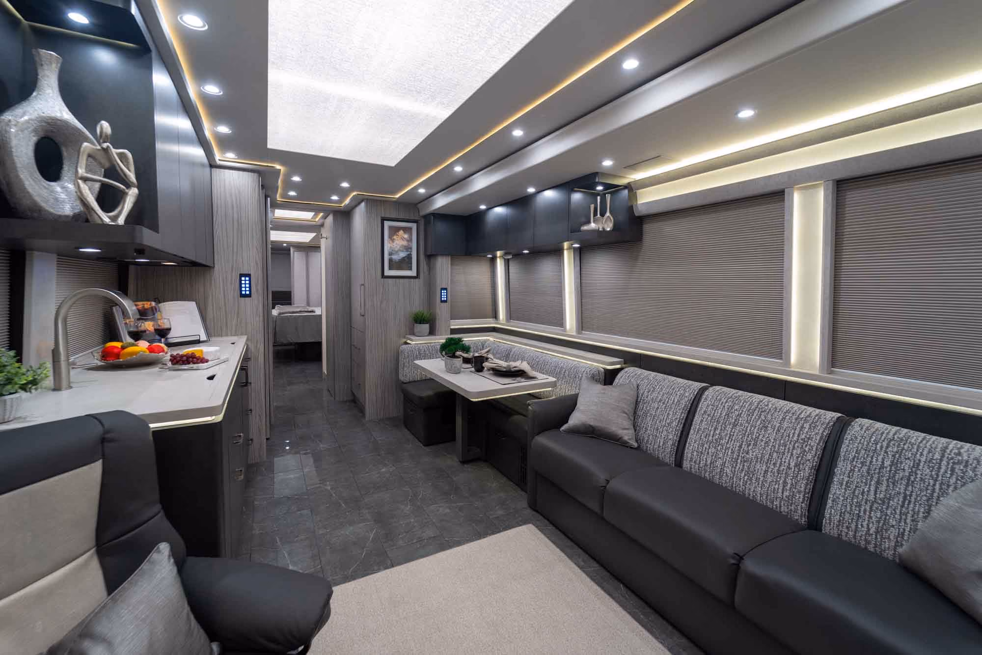 Marathon Coach #1399 | Luxury Motorcoach for Sale