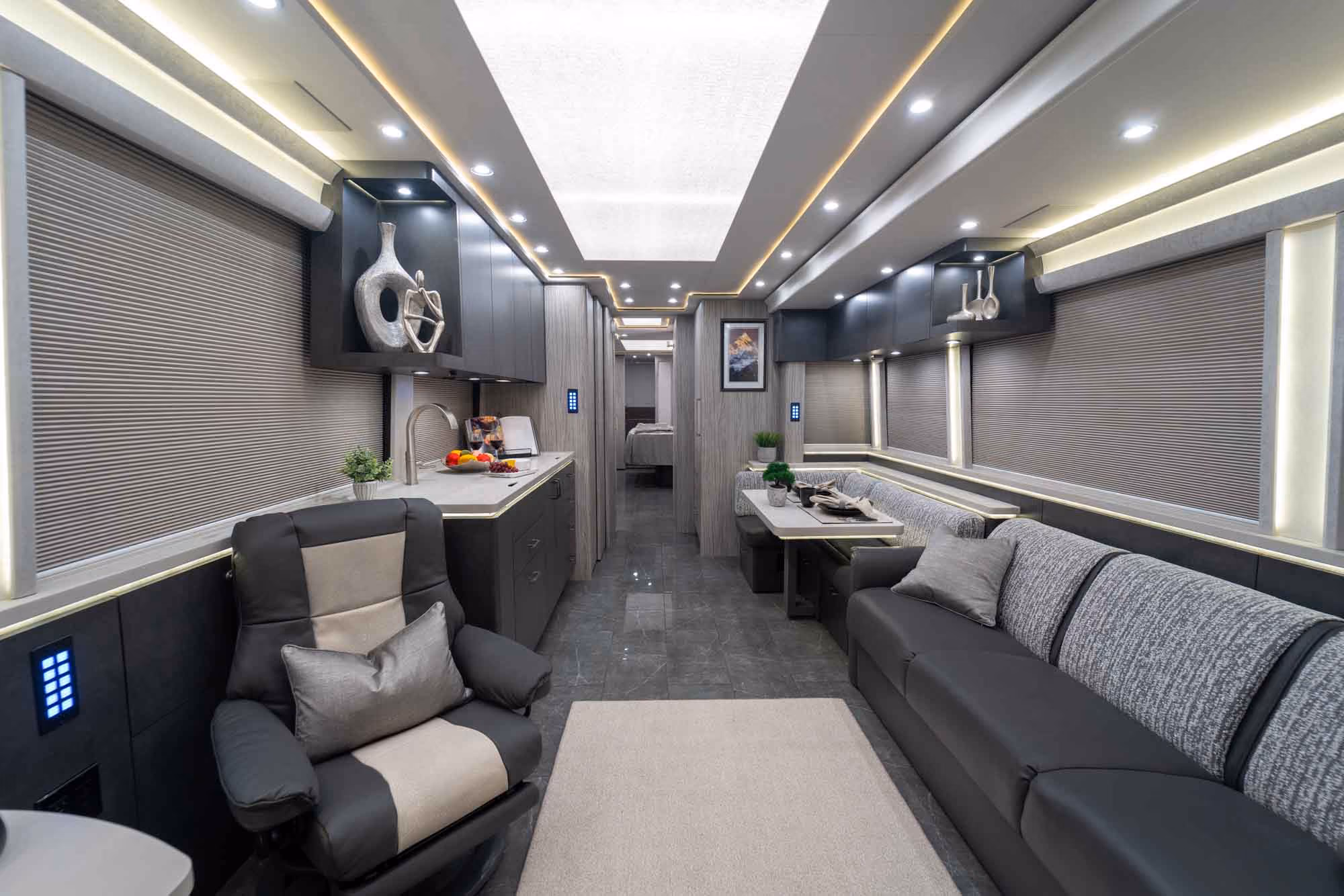 Marathon Coach #1399 | Luxury Motorcoach for Sale