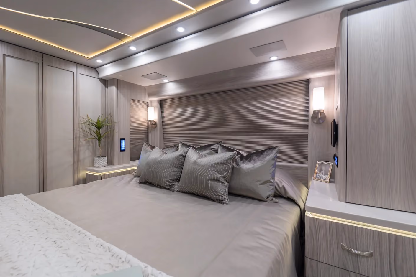 Interior of Marathon Coach #1405 | Luxury Motorcoach for Sale