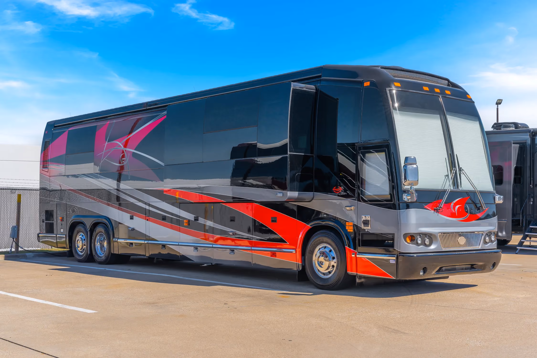 Exterior glamour shot of 2009 Marathon Coach 1154 on Prevost H3-45 chassis