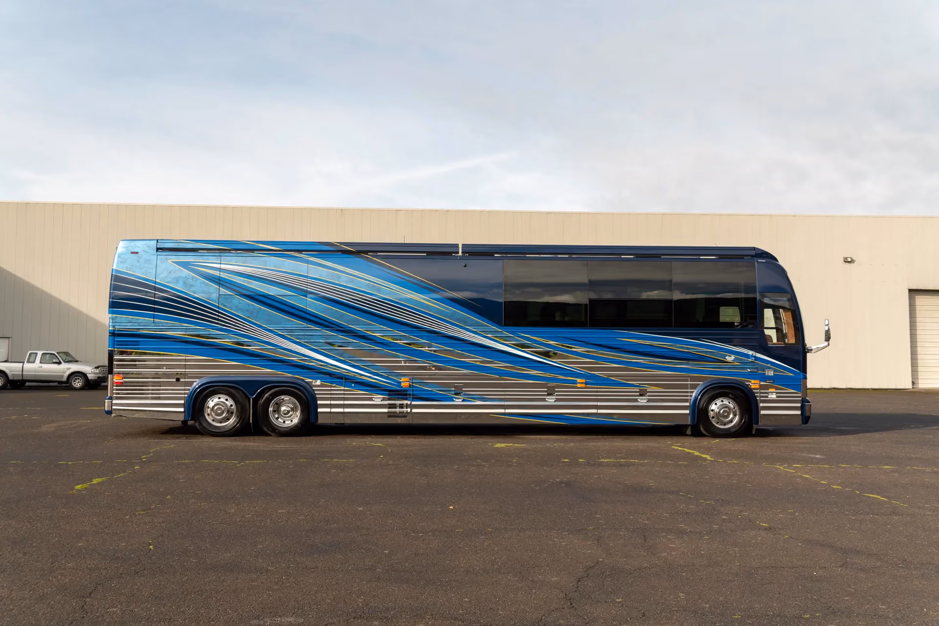 Exterior of Marathon Coach #1378