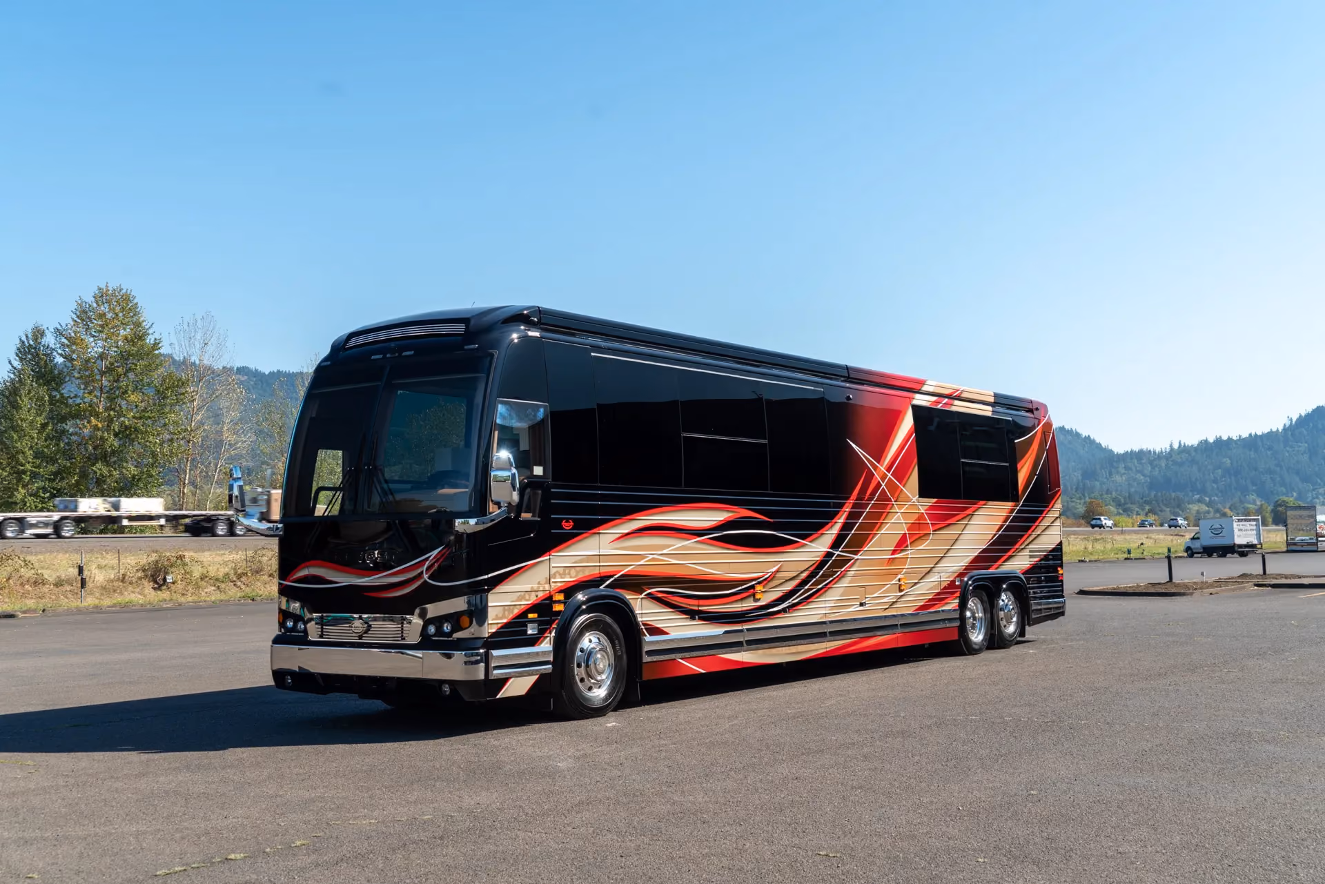 Marathon Coach #1376 | Luxury Motorcoach for Sale