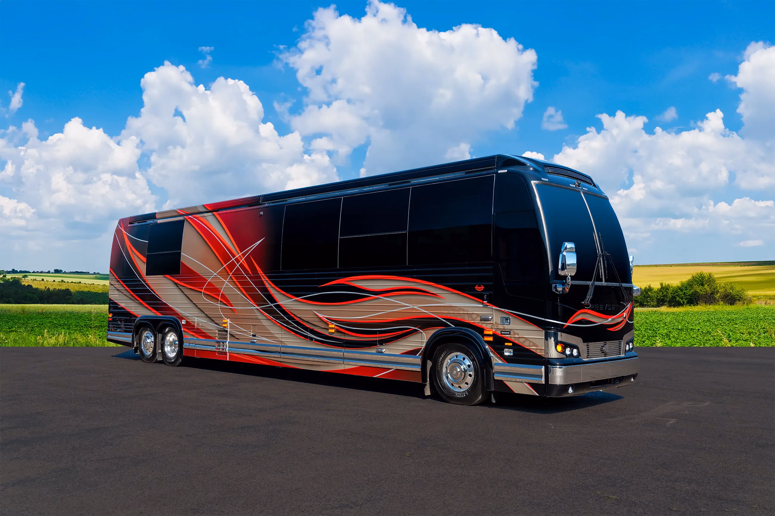 Marathon Coach #1376 | Luxury Motorcoach for Sale
