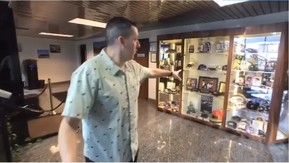 Marathon Mondays with Mal: Ep 006 - 150K Square Feet of Marathon