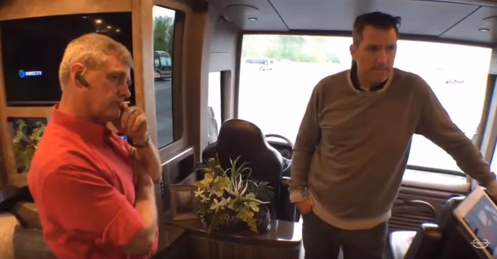 Parking your Luxury Coach. Marathon Mondays with Mal: Ep.13
