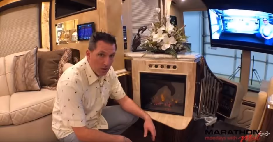 Tour A Late-Model Luxury RV. Marathon Mondays with Mal Ep.93