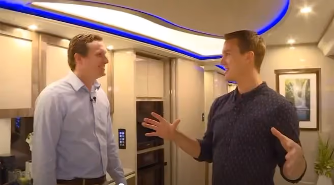Marathon Making Waves at the 2019 Florida RV SuperShow