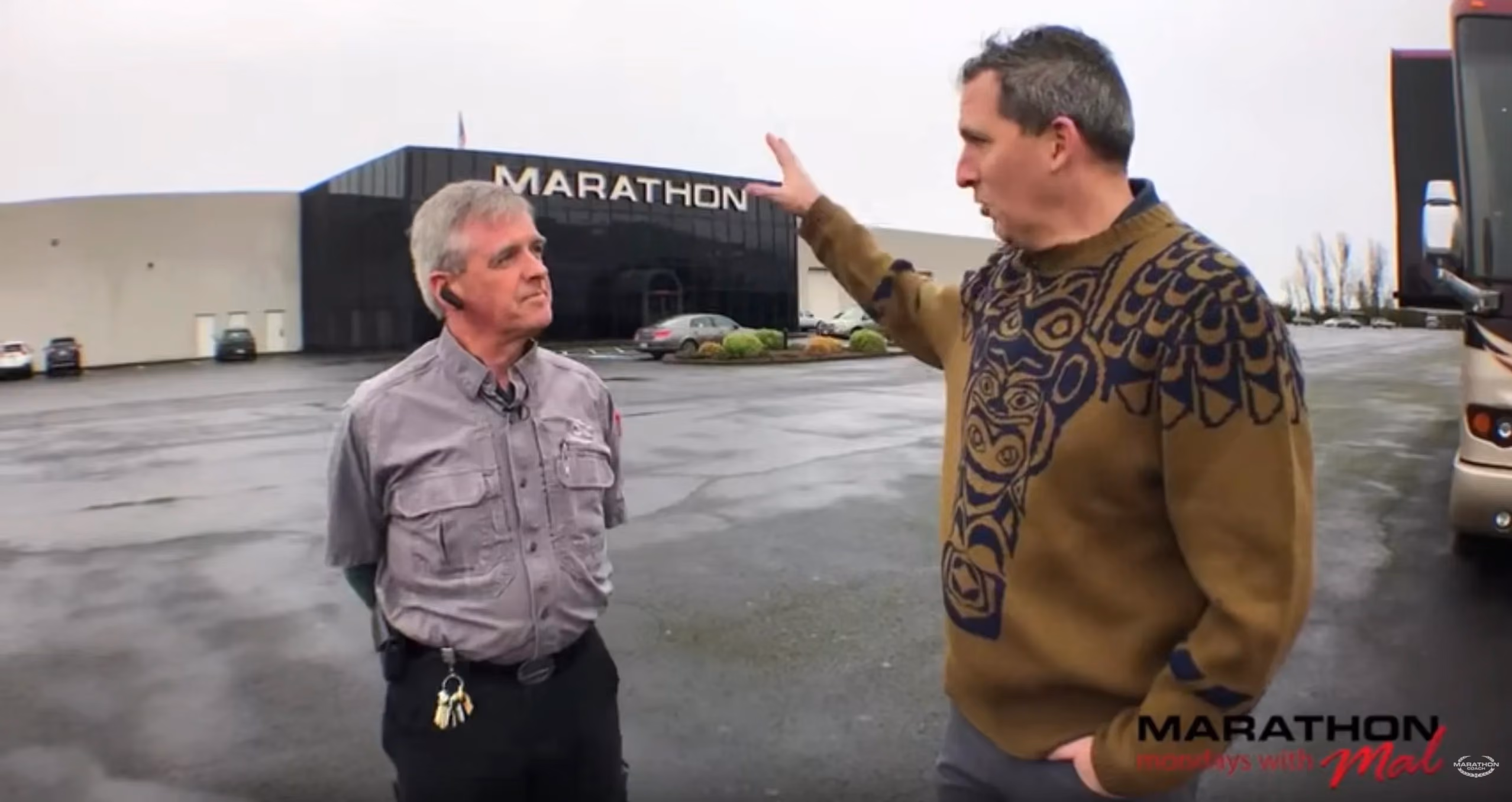 Like-New Luxury Coach 1143. Marathon Mondays w/Mal Ep.101