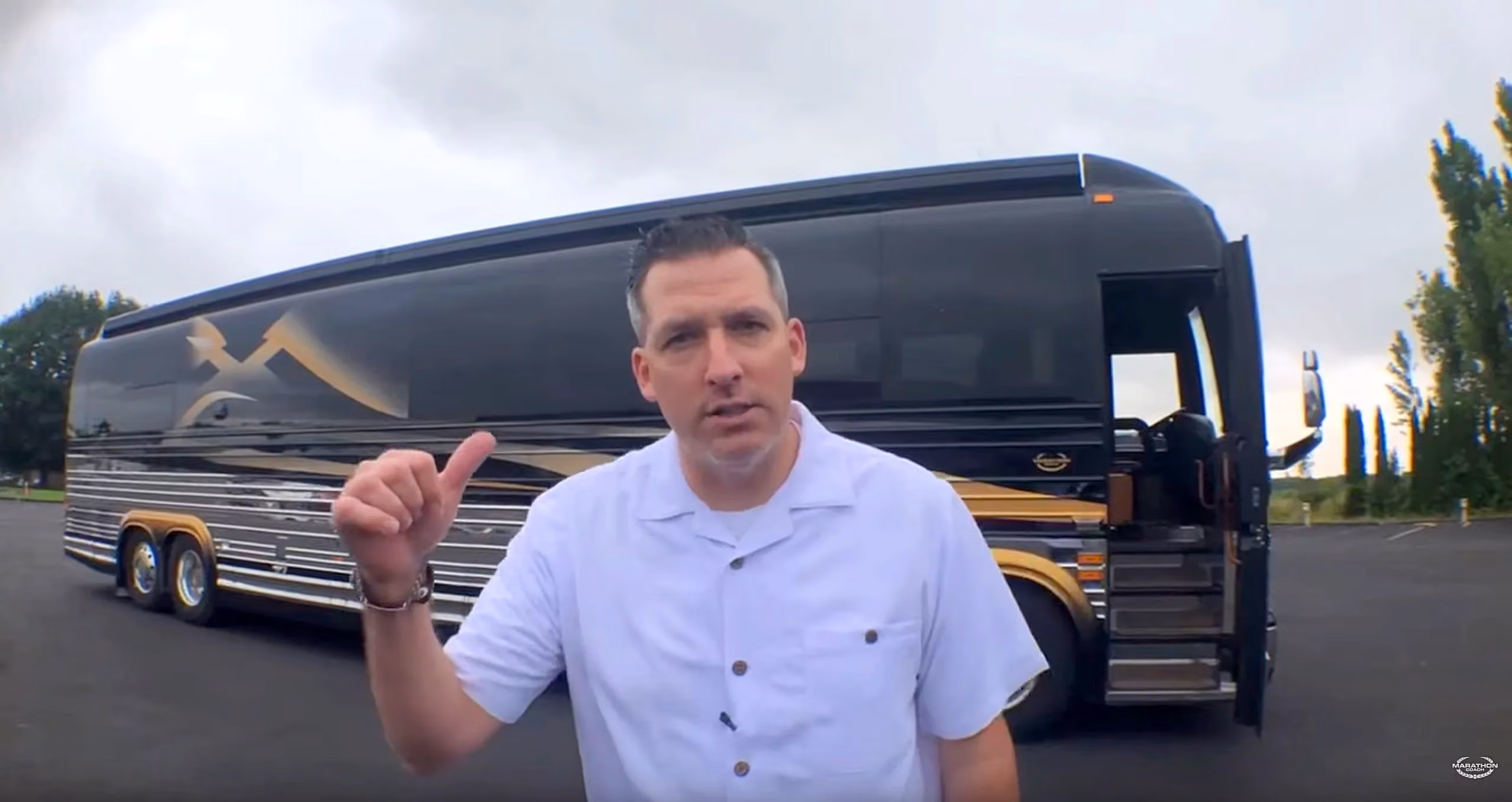 Luxury Coach Longevity (0959). Marathon Mondays w/ Mal Ep.122
