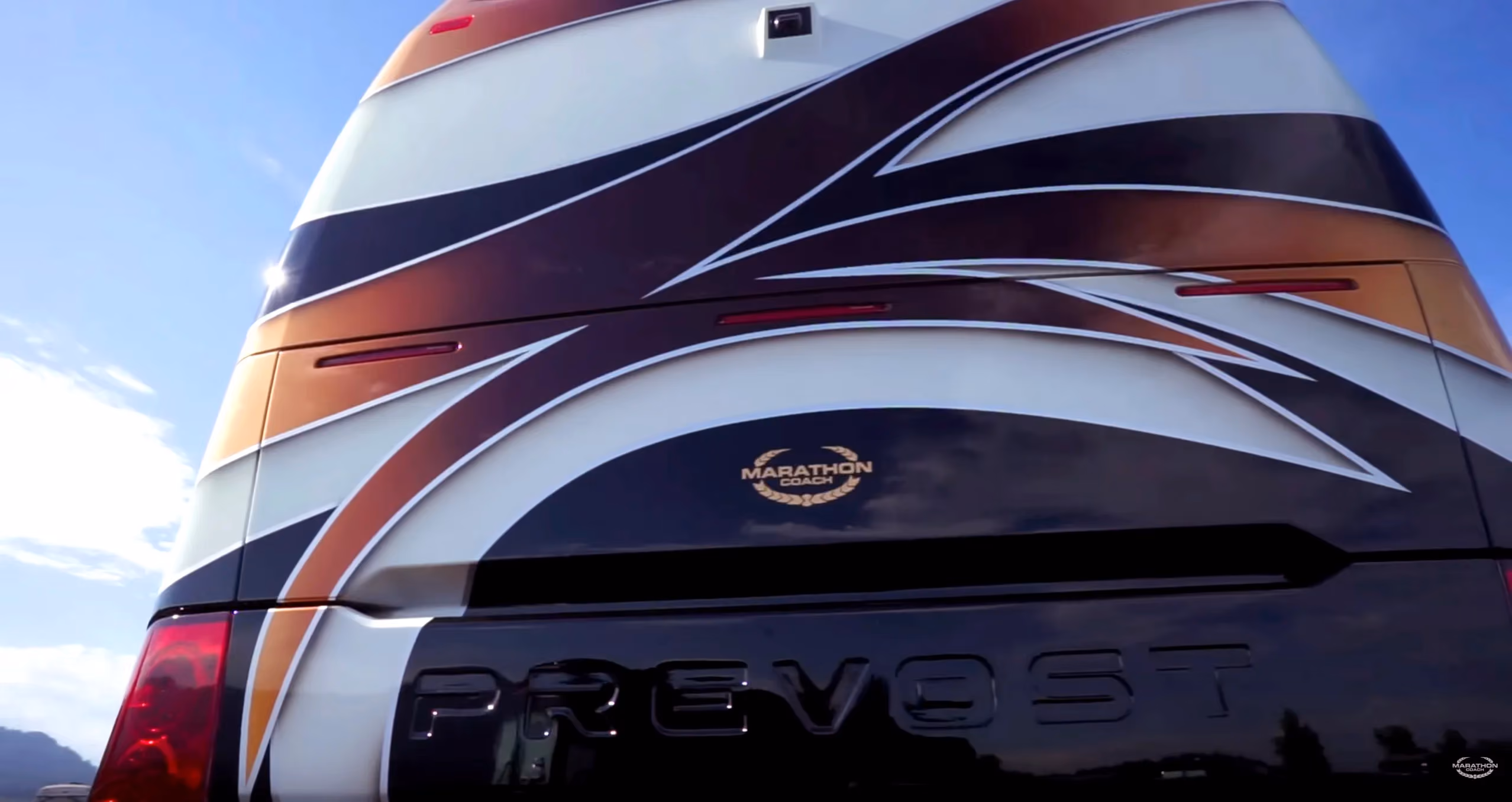Top of the Line Luxury RV: Marathon Show Coach #1307