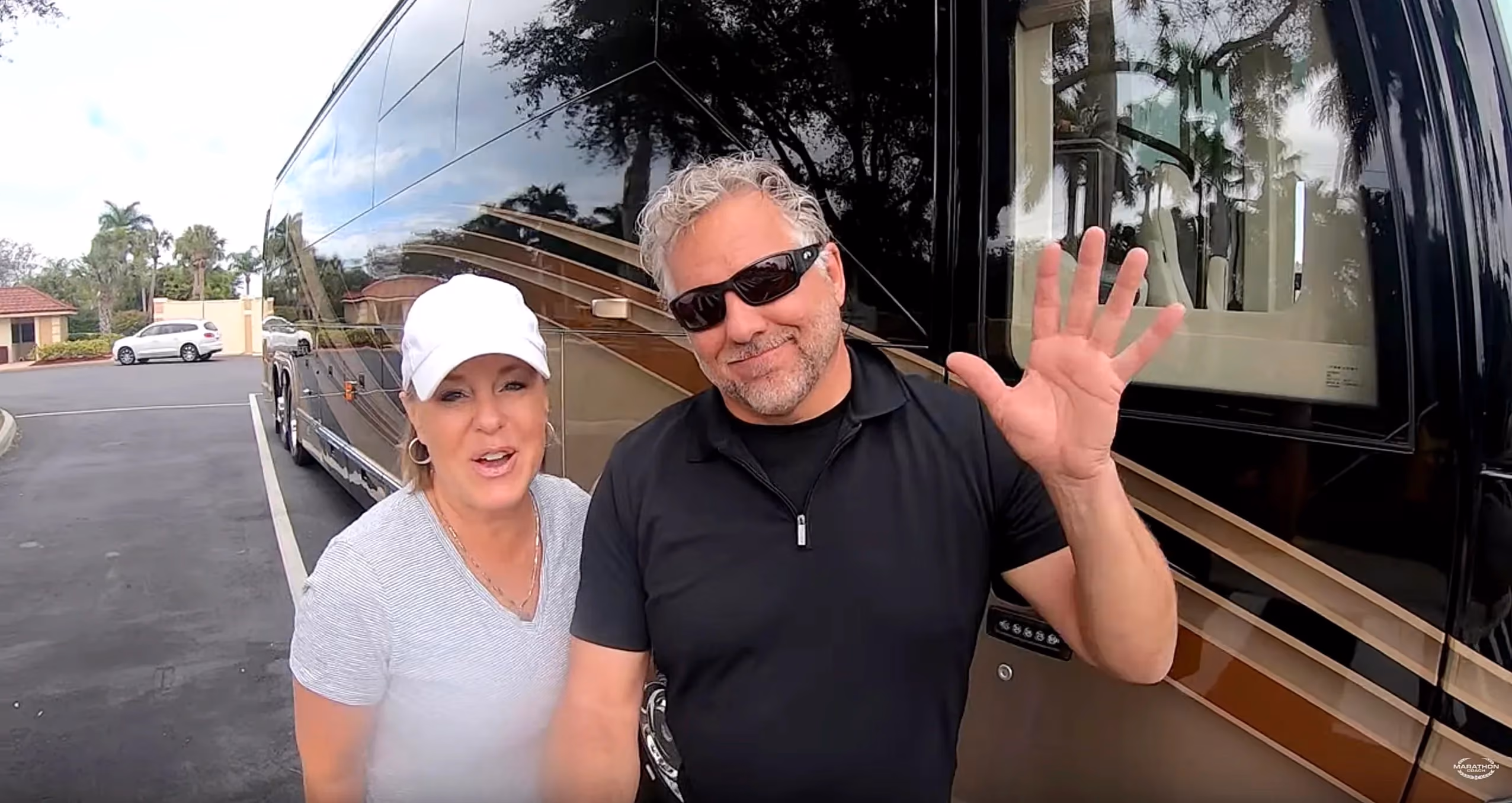 Pelican Lake Luxury RV Show (Naples, FL): Randy, Dawn and a Marathon Coach Ep.40