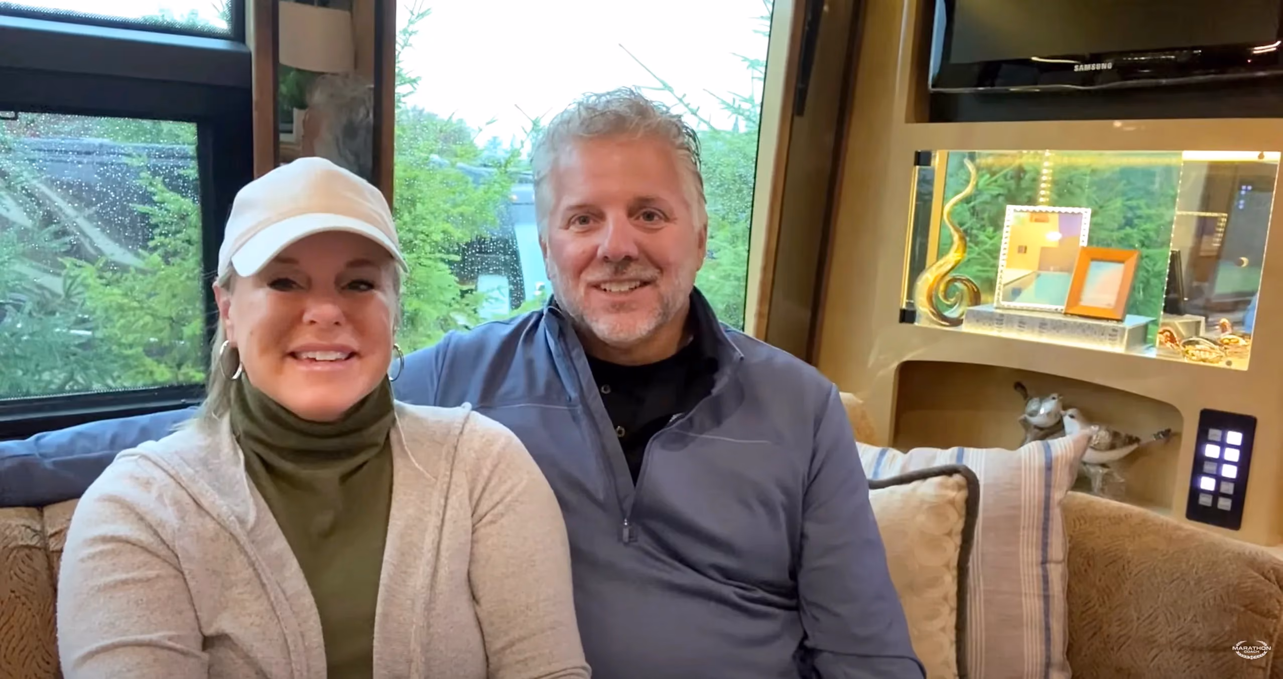 Walkthrough of Two 2018 Luxury Coaches: Randy, Dawn and a Marathon Coach Ep.64