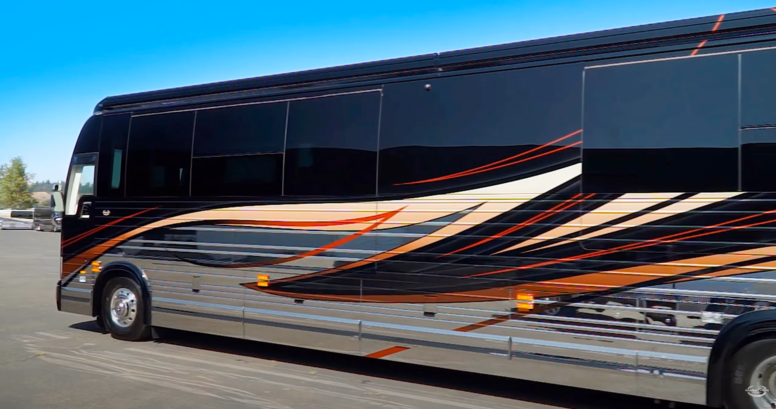 Marathon Show Coach #1344