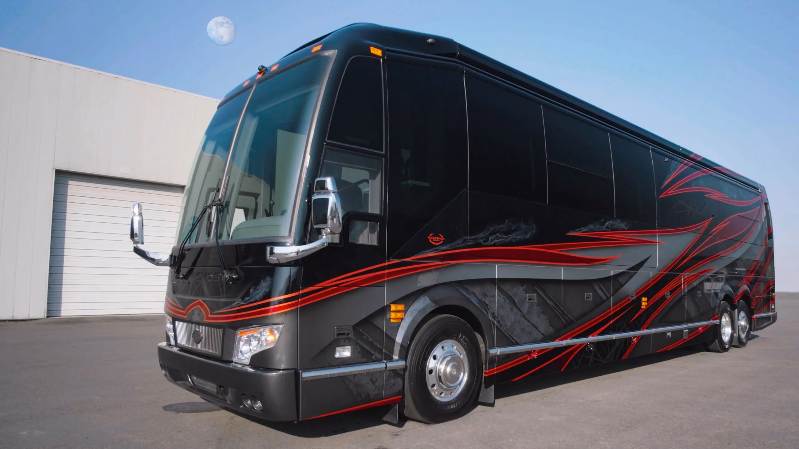 Marathon Coach #1362
