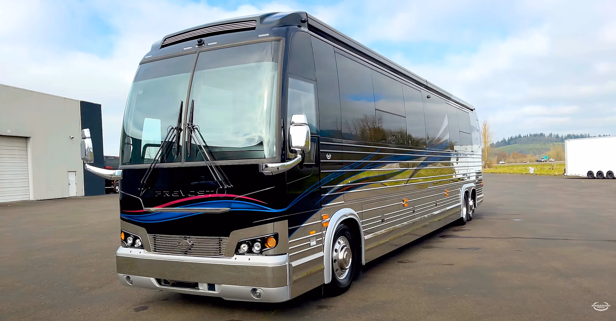 2022 Marathon Custom Coach #1353