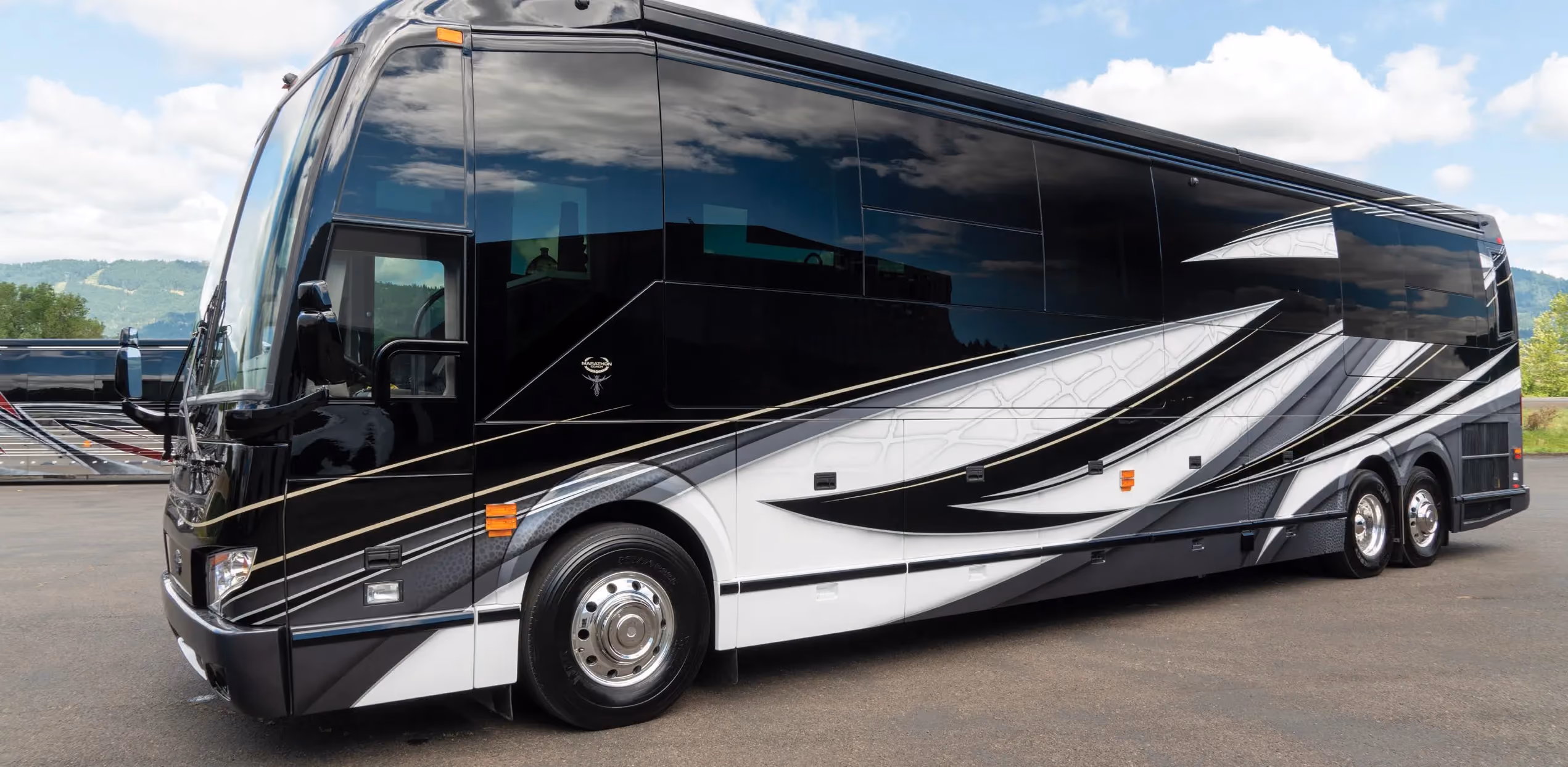 Marathon Coach #1356
