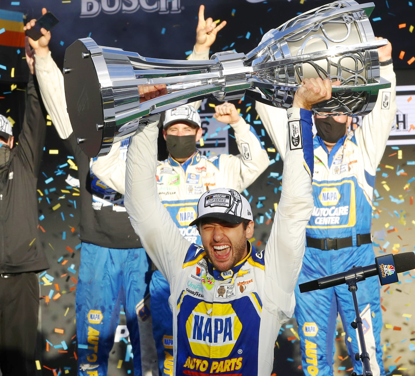 Chase Elliott (9) gets ready to qualify for the Federated Auto Parts 400 at Richmond Raceway in Richmond, Virginia