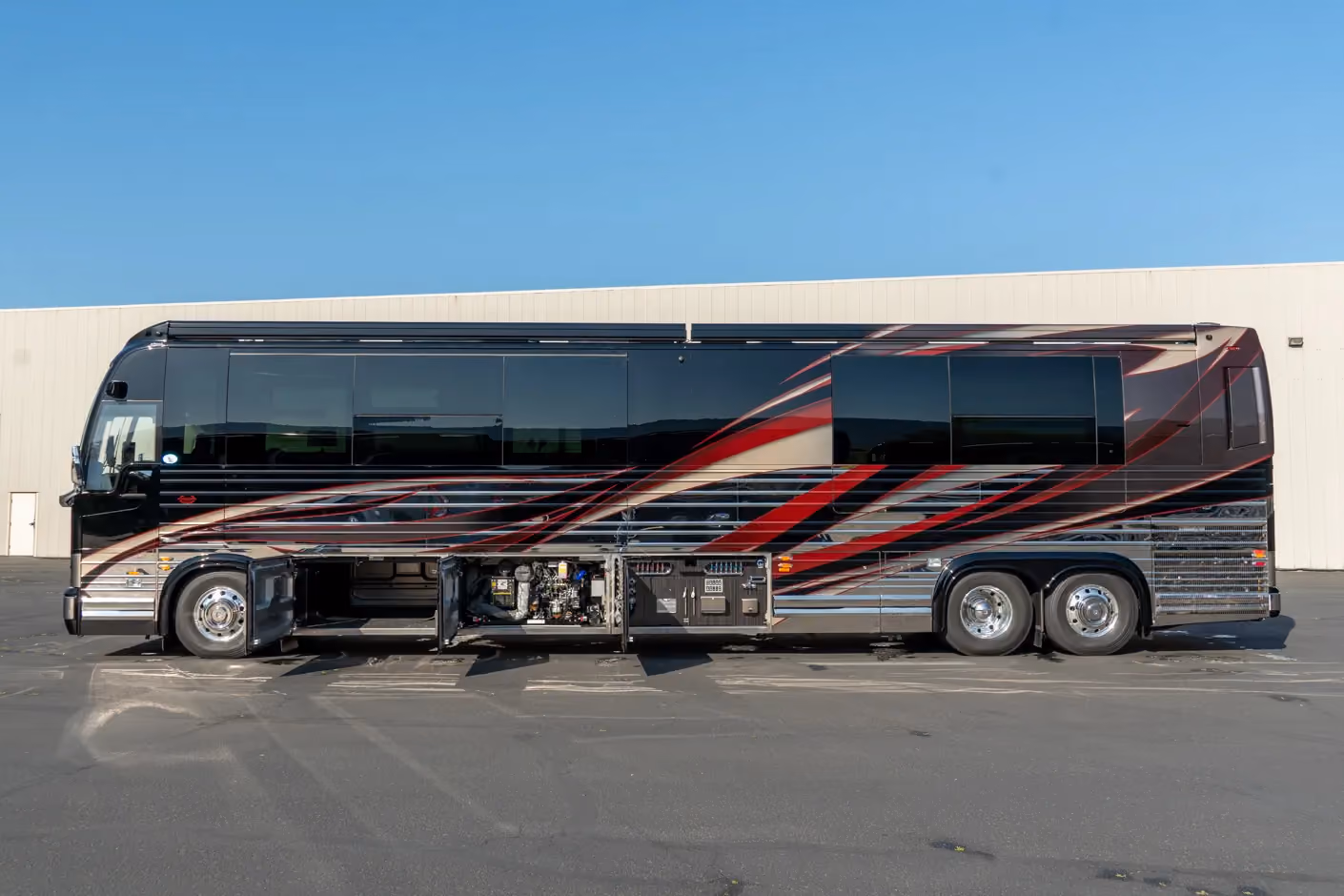 Exterior of Marathon Coach #1405 | Luxury Motorcoach for Sale