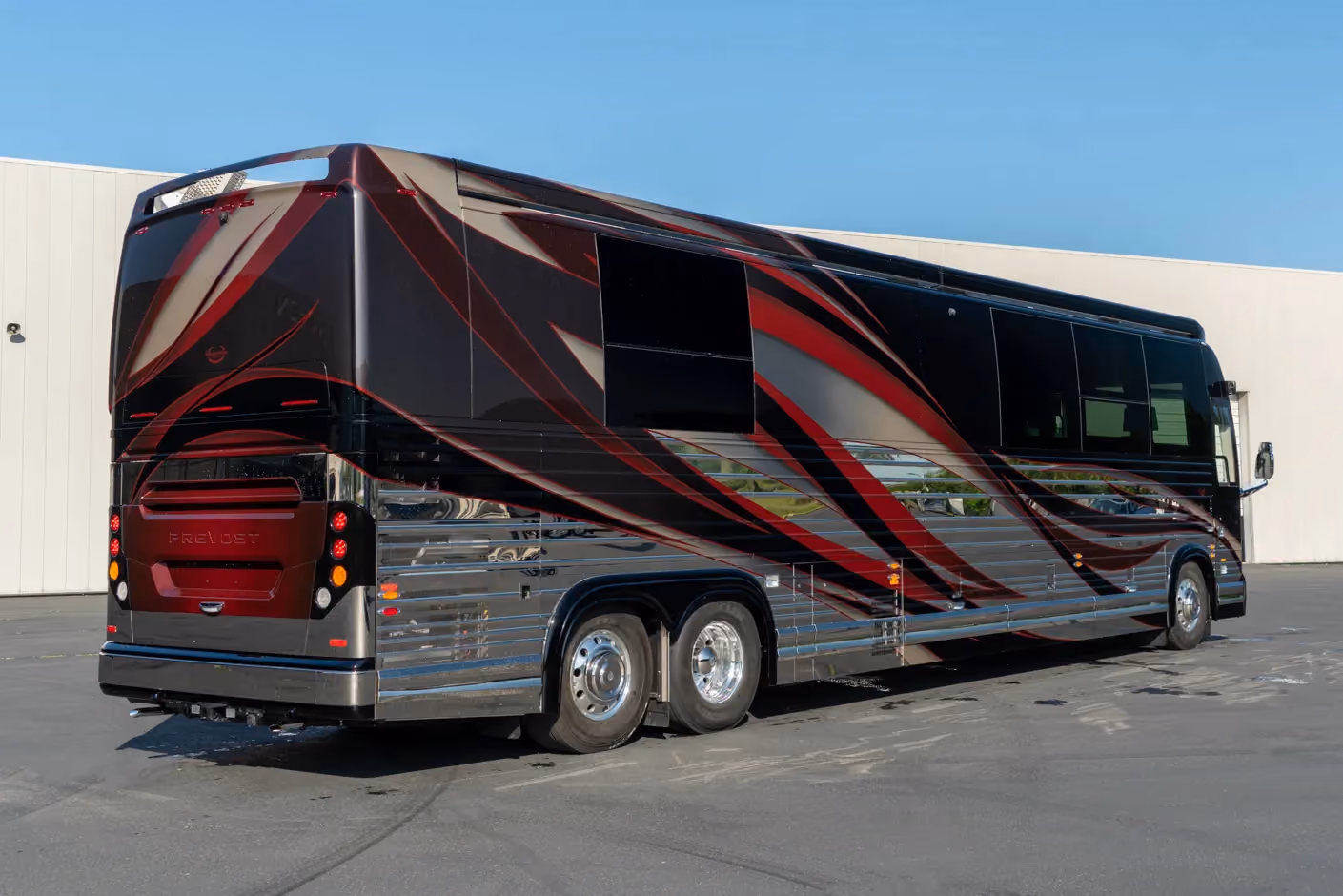 Exterior of Marathon Coach #1405 | Luxury Motorcoach for Sale
