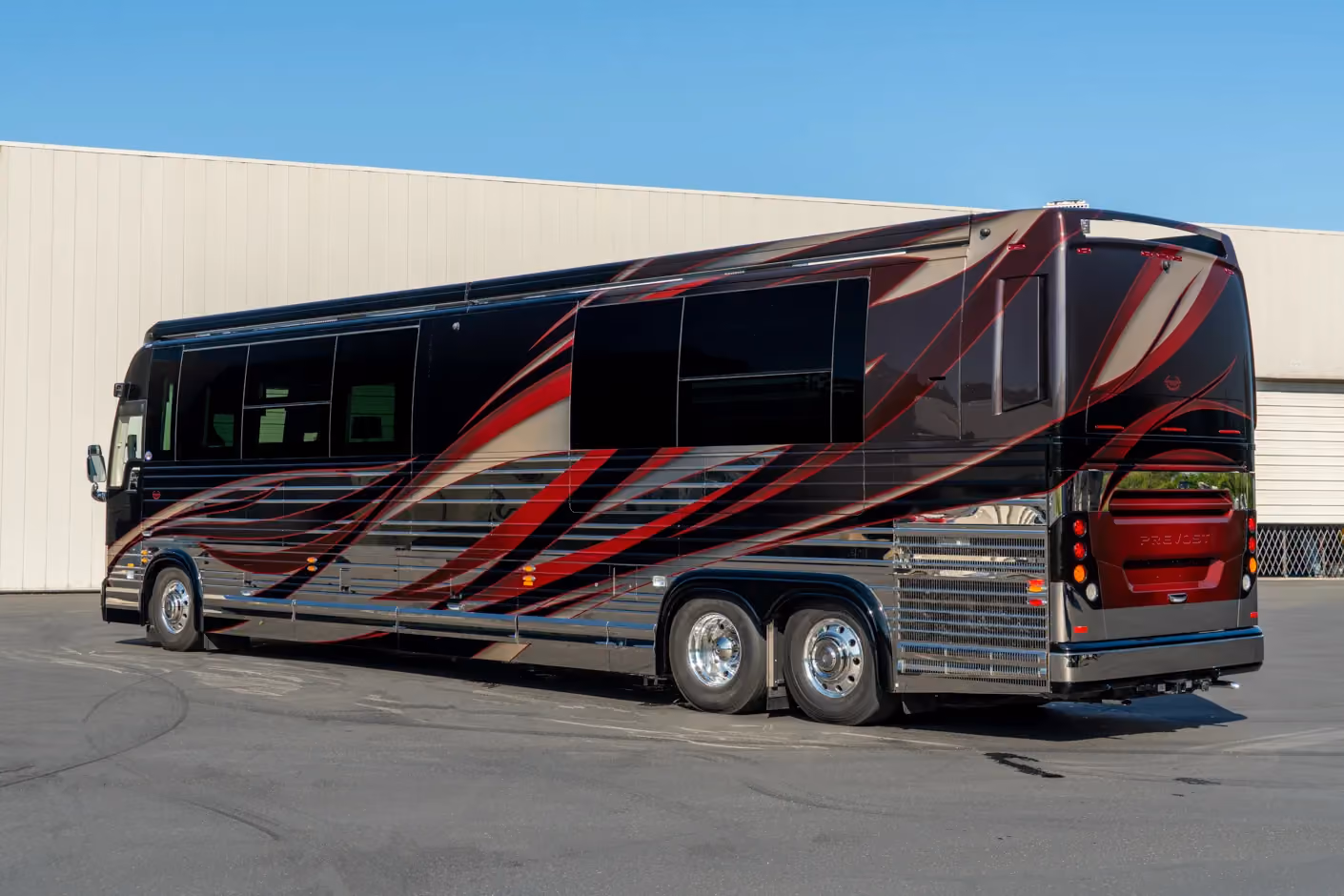 Exterior of Marathon Coach #1405 | Luxury Motorcoach for Sale
