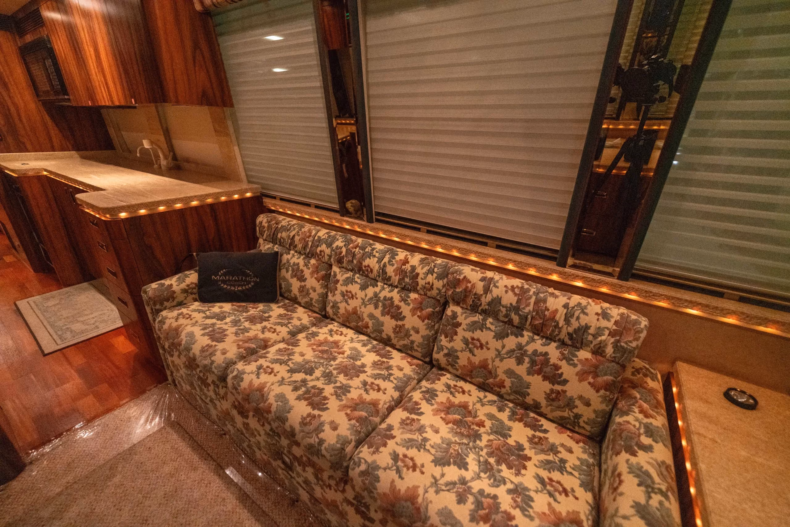 Interior overview of Marathon Coach 0363