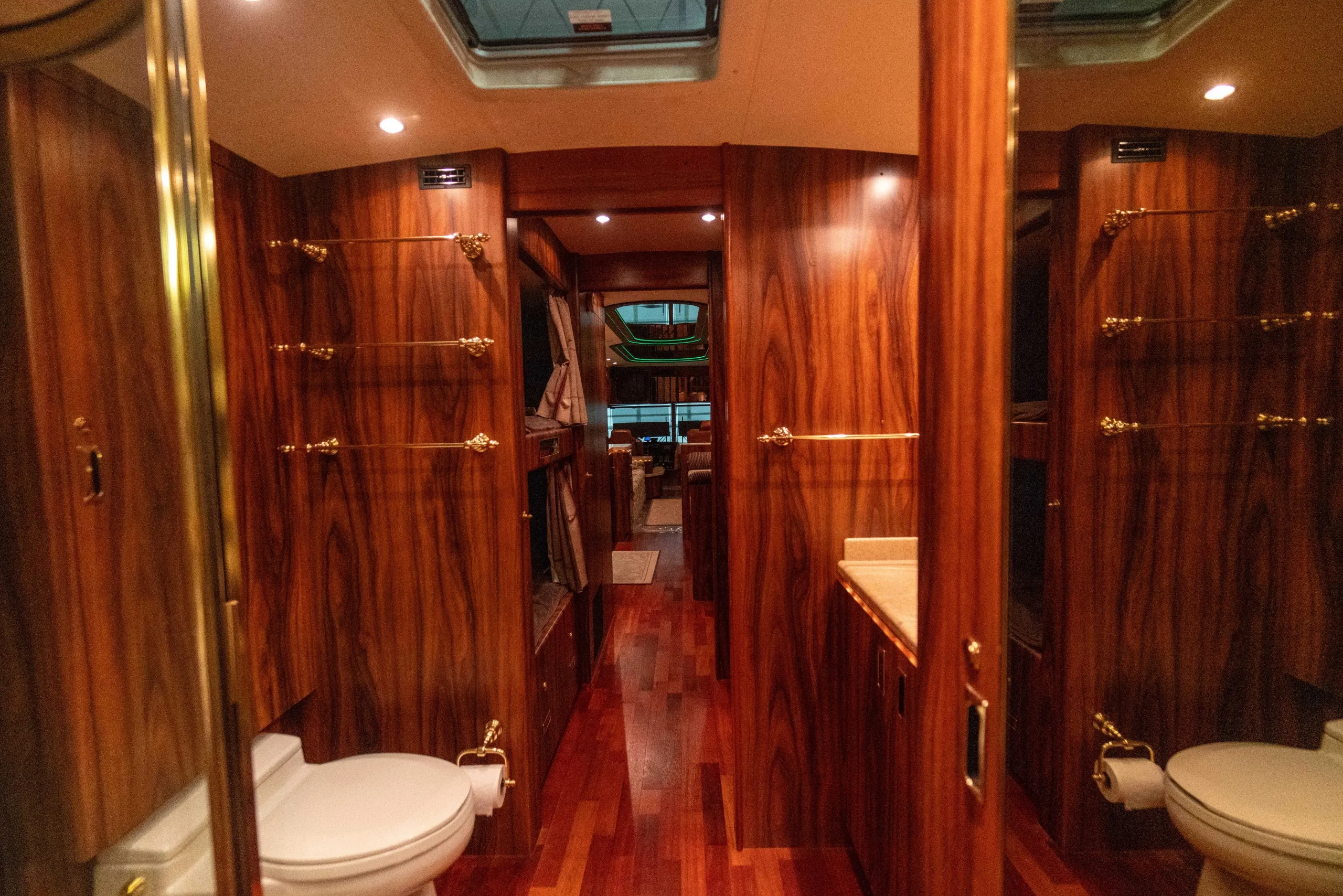 Interior transition area of Marathon Coach 0363