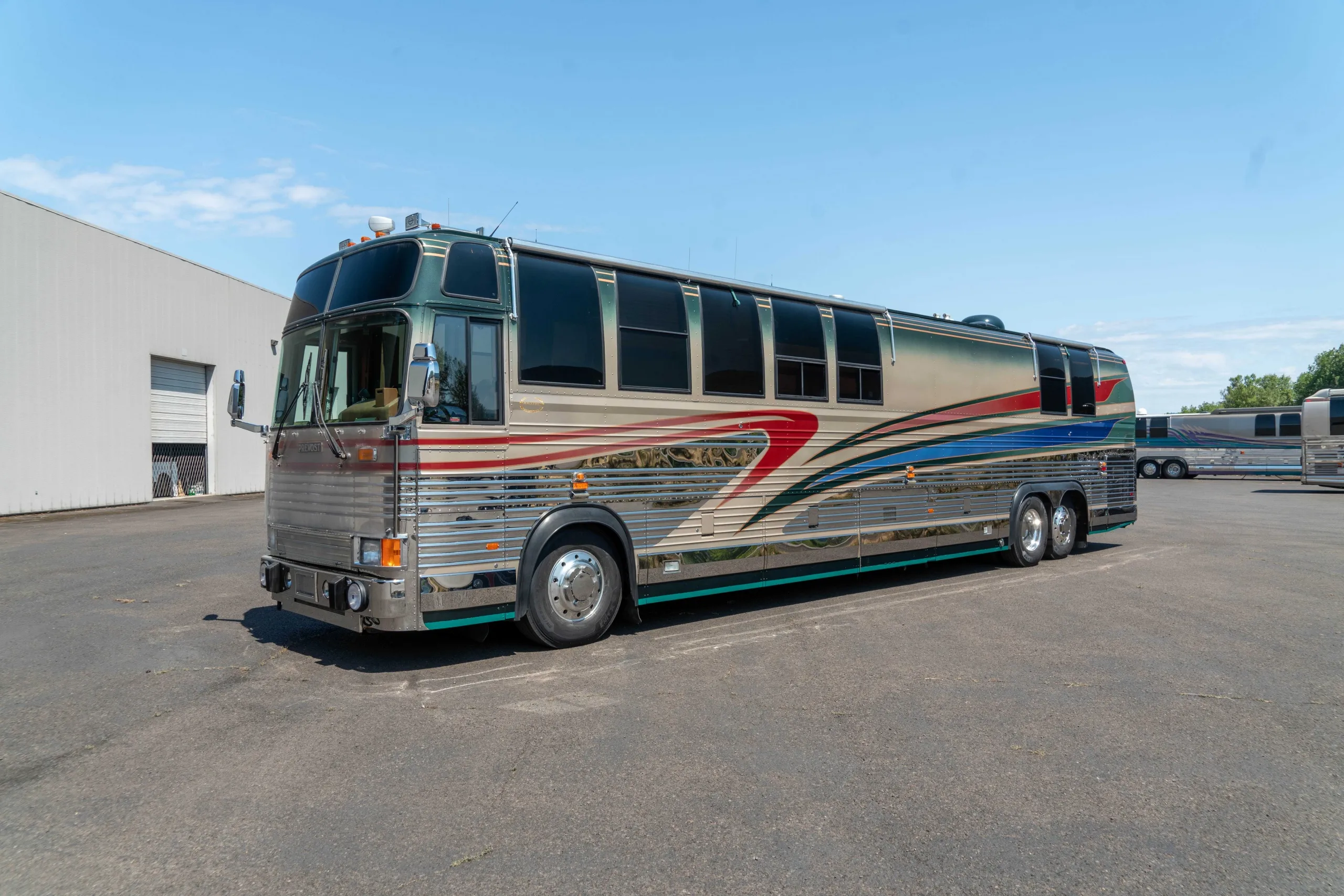 Exterior of 1995 Marathon Coach 0363 on Prevost XLV-45 chassis