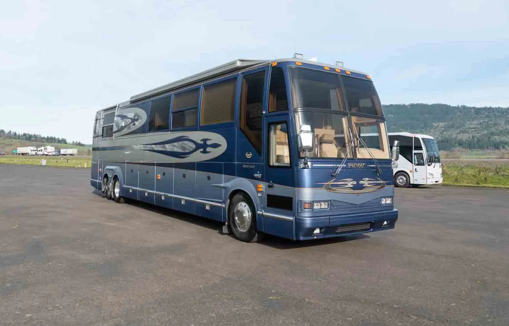 Rear bedroom of Marathon Coach 0735