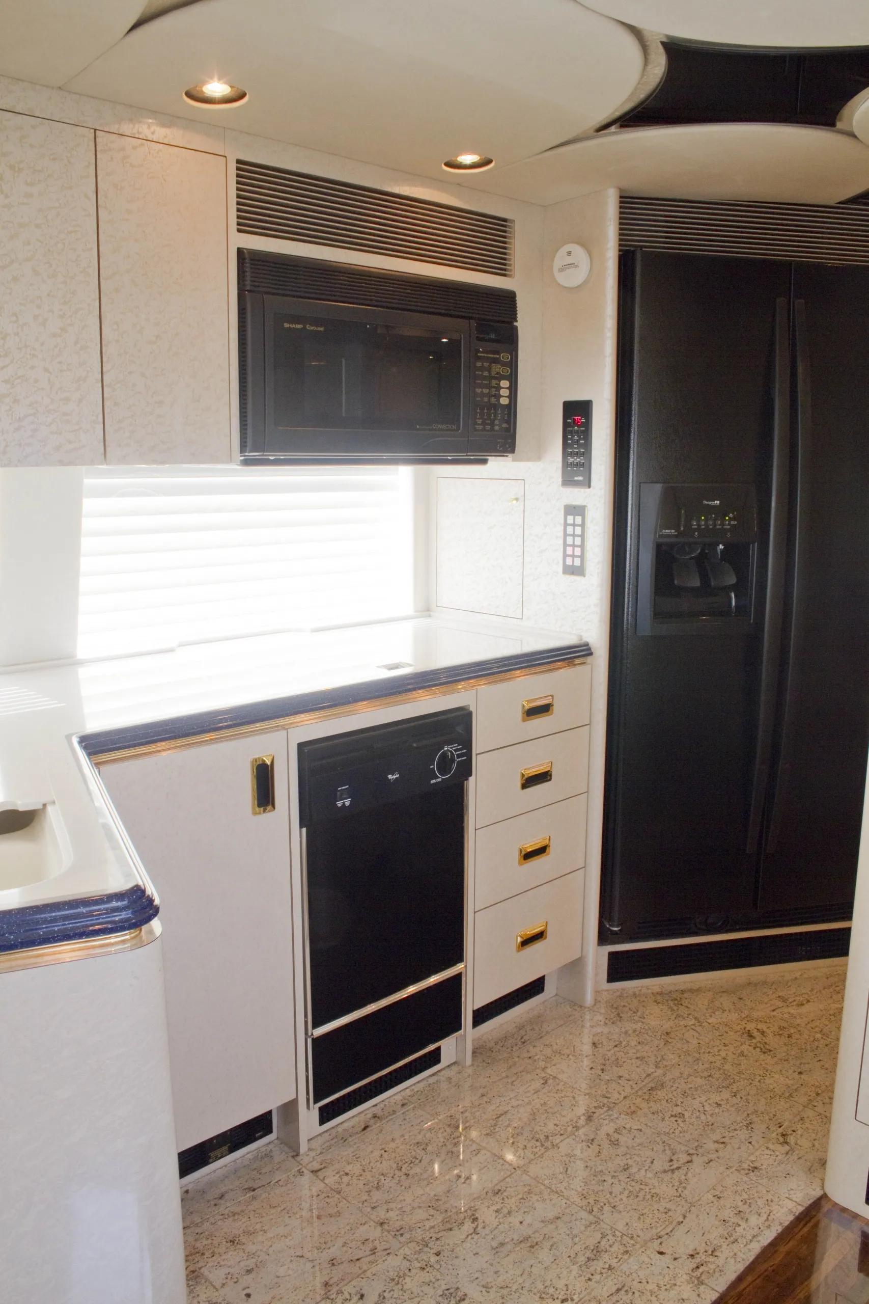 Interior overview of Marathon Coach 0735