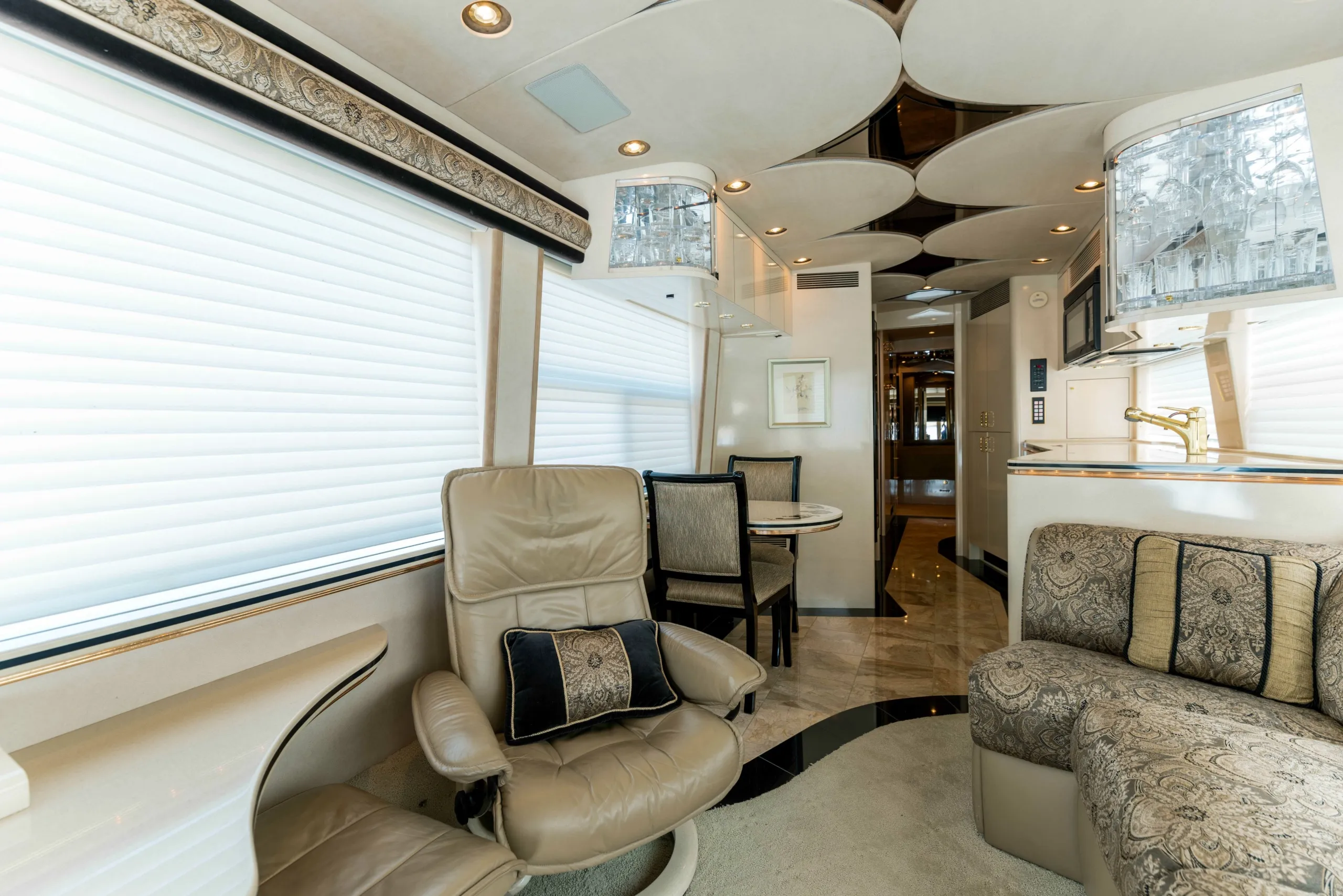 Cockpit with flip-down TV in Marathon Coach 0745