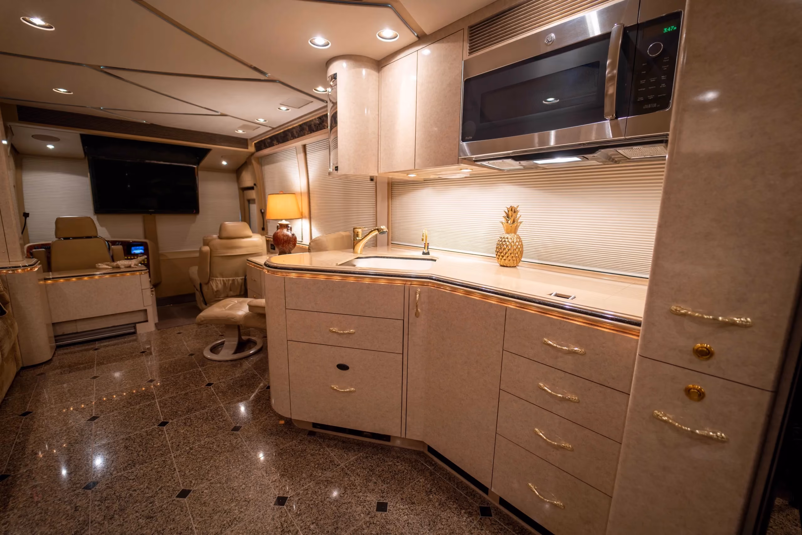 Bedroom cabinetry close-up in Marathon Coach 0826