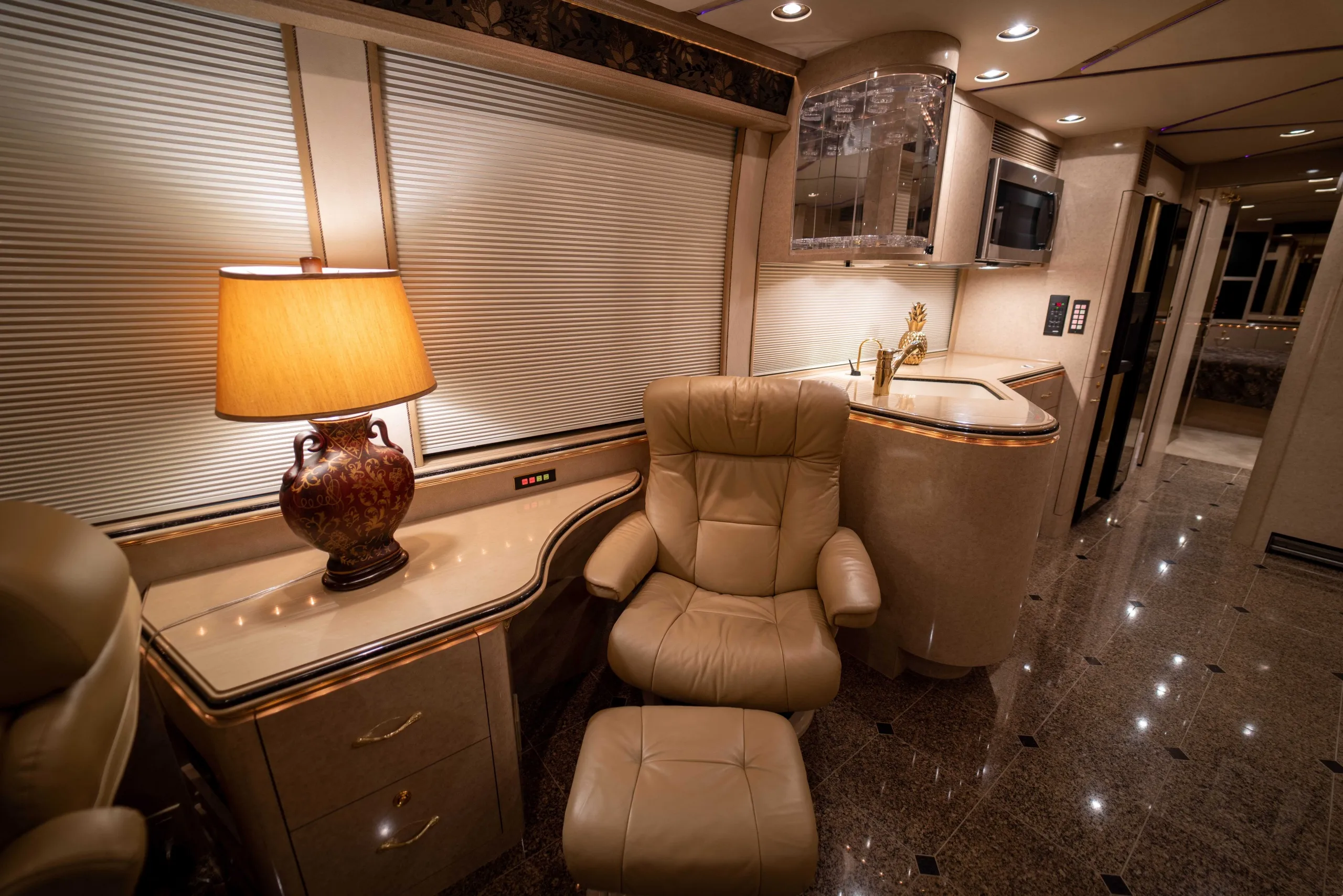 Bedroom cabinetry in Marathon Coach 0826