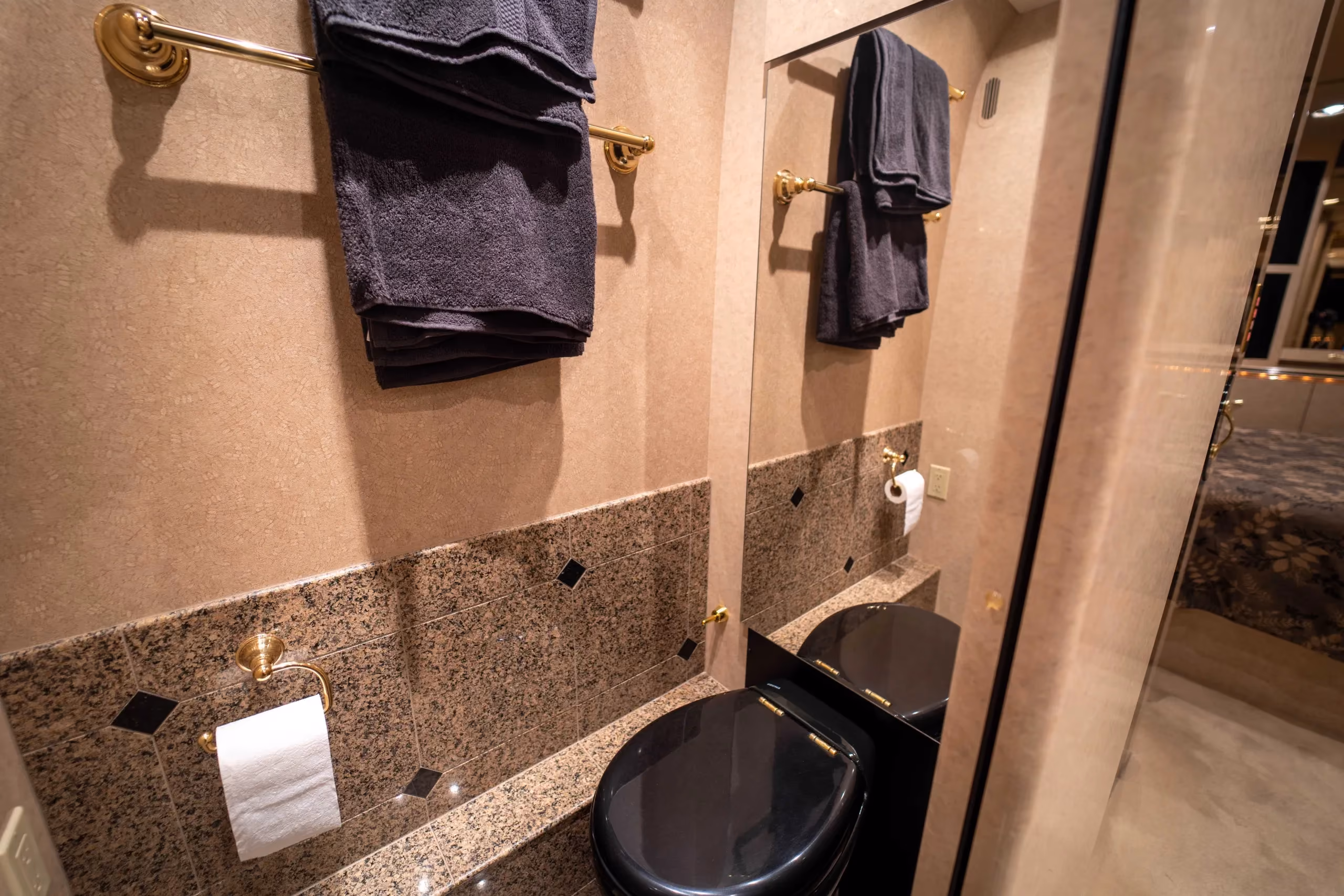 Interior finishes of Marathon Coach 0826