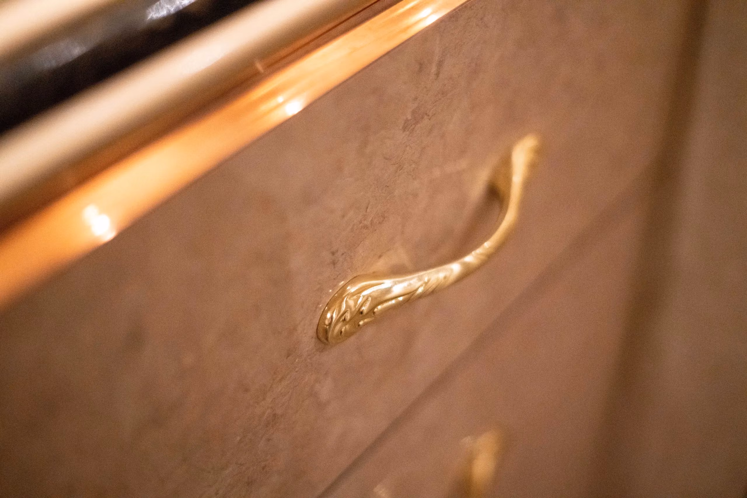 Appliance detail in Marathon Coach 0826