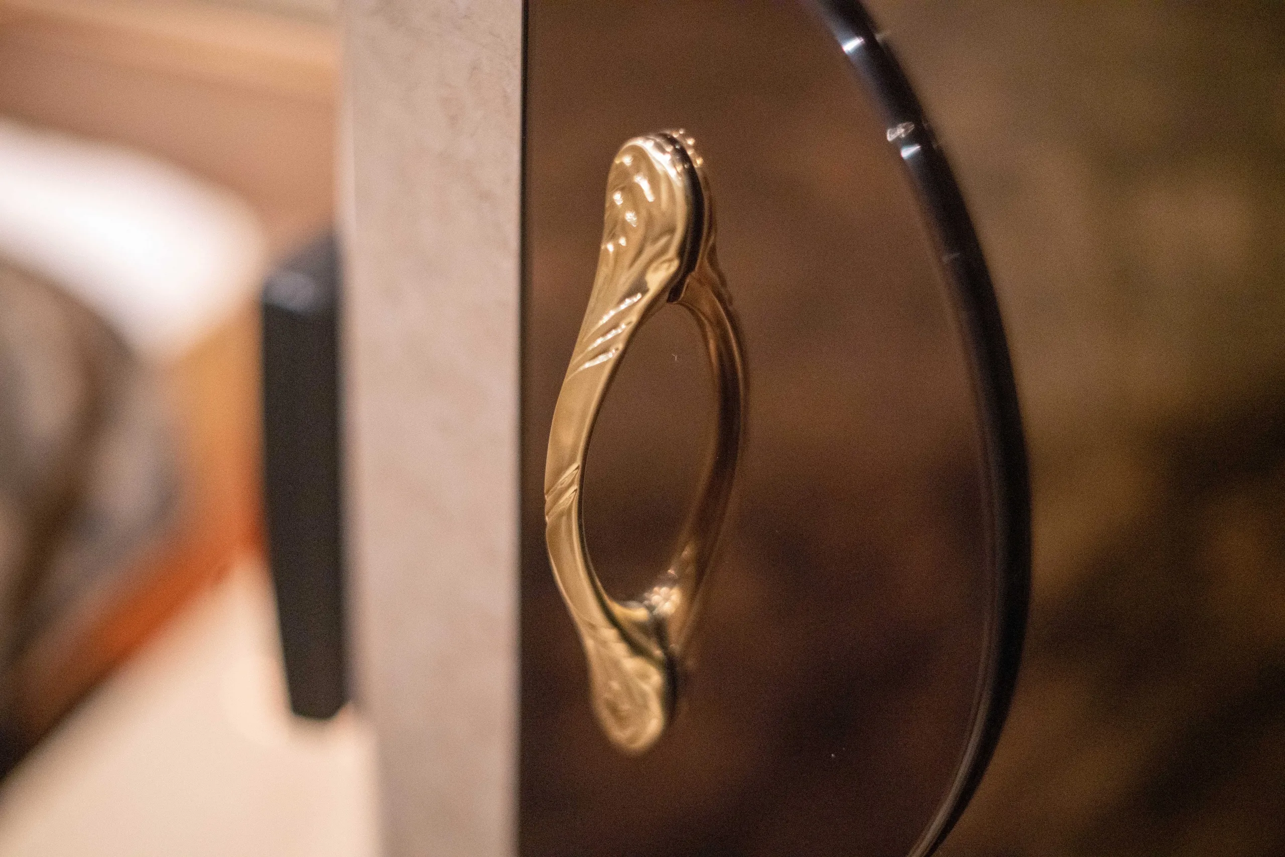Cabinet hardware detail in Marathon Coach 0826