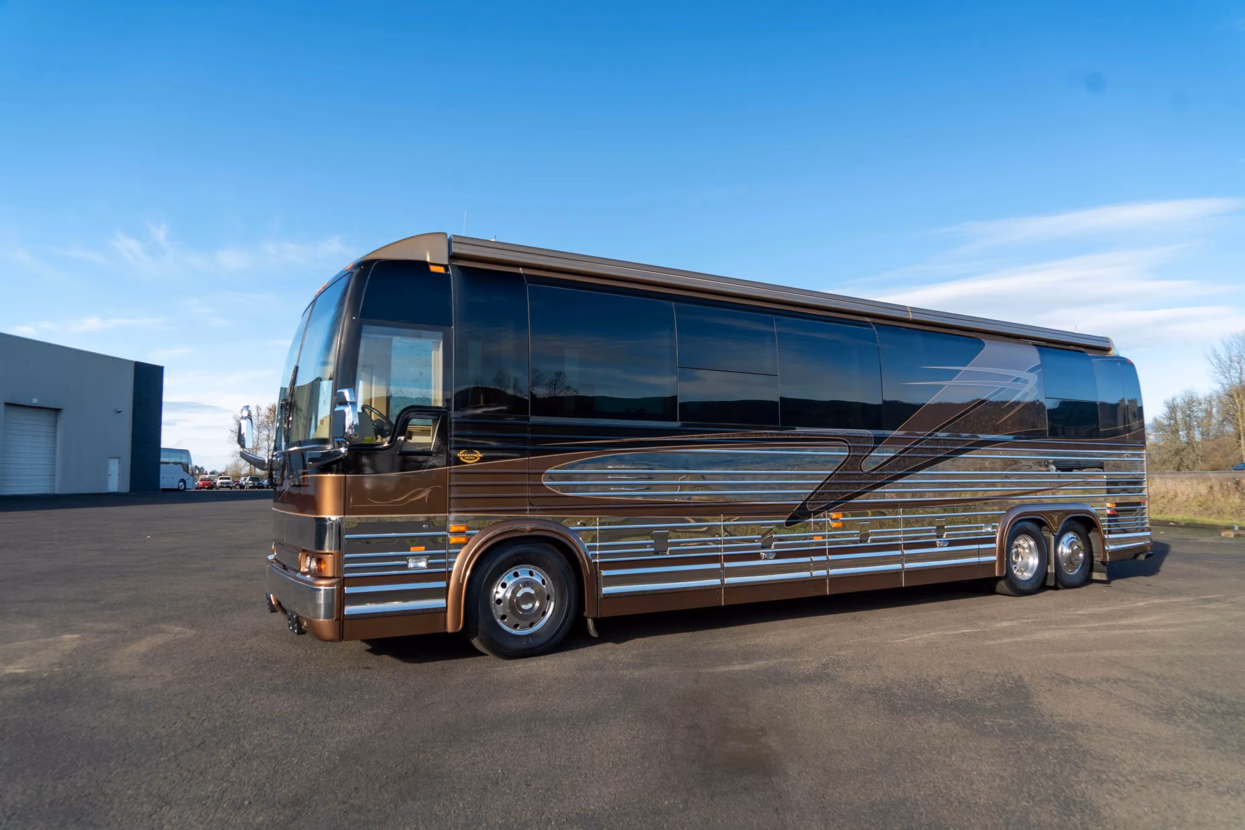 Exterior of 2003 Marathon Coach 0826 luxury motorcoach