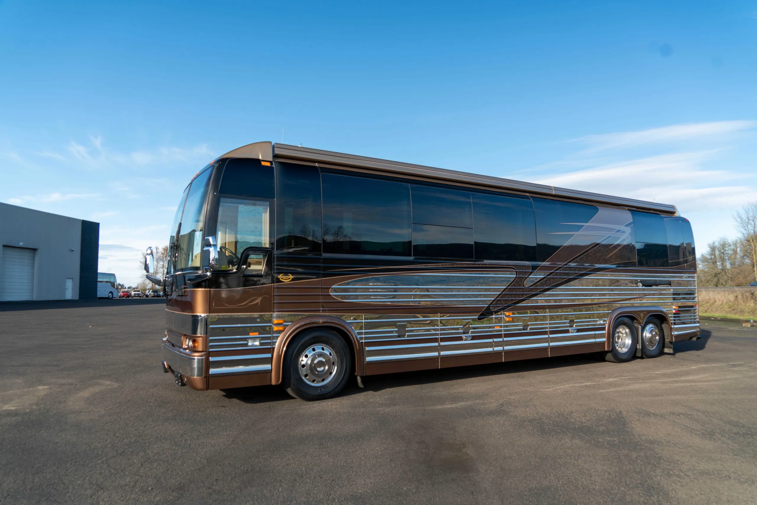 Exterior of 2003 Marathon Coach 0826 luxury motorcoach