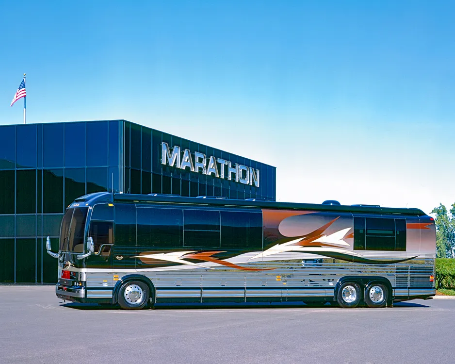 Exterior driver-side profile of 2006 Marathon Coach 0986 on Prevost XLV-45 chassis