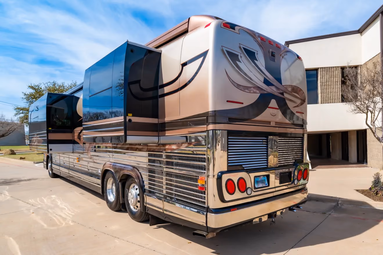 Slide outs on Marathon Coach 1011