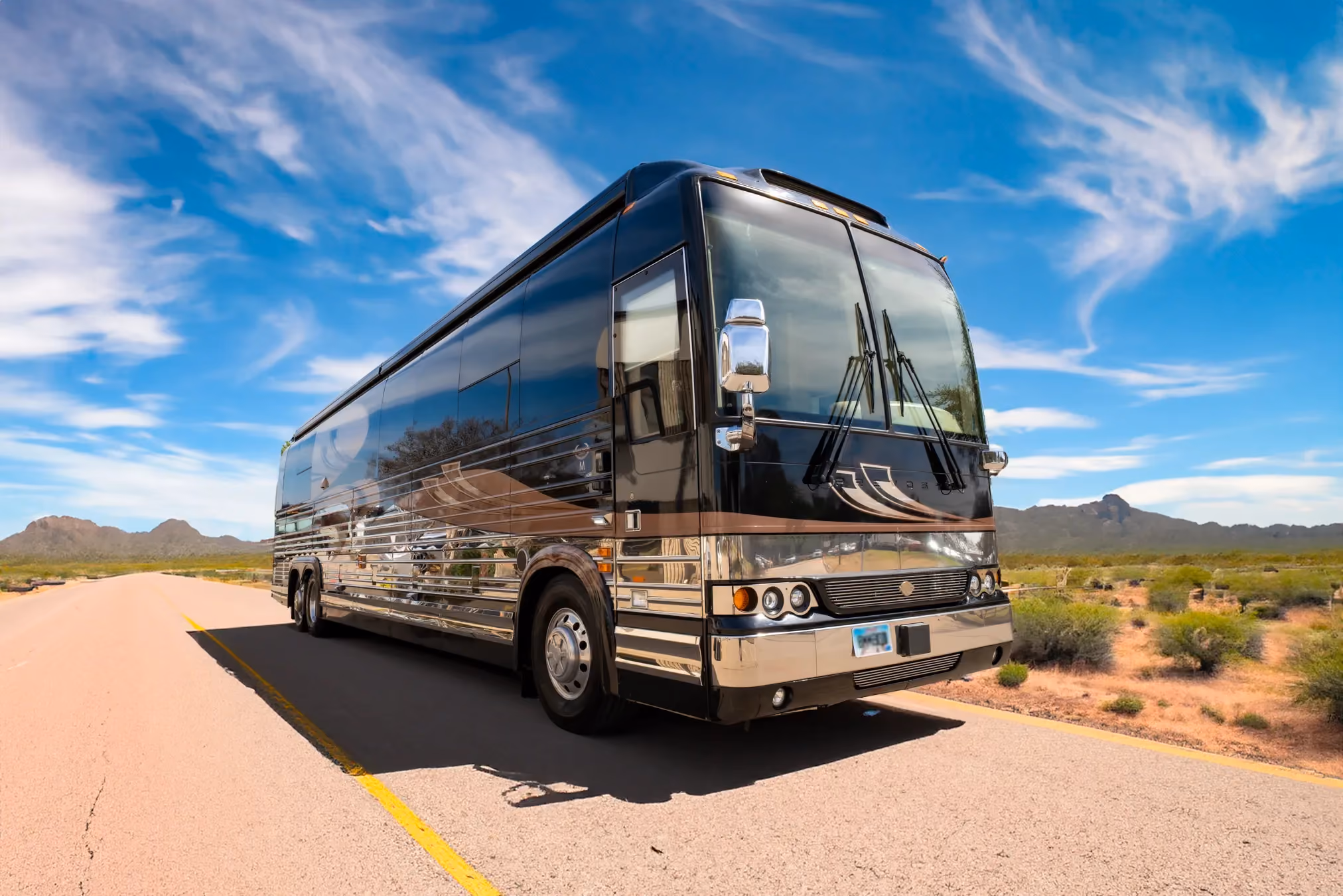 Glamour exterior shot of Marathon Coach 1011