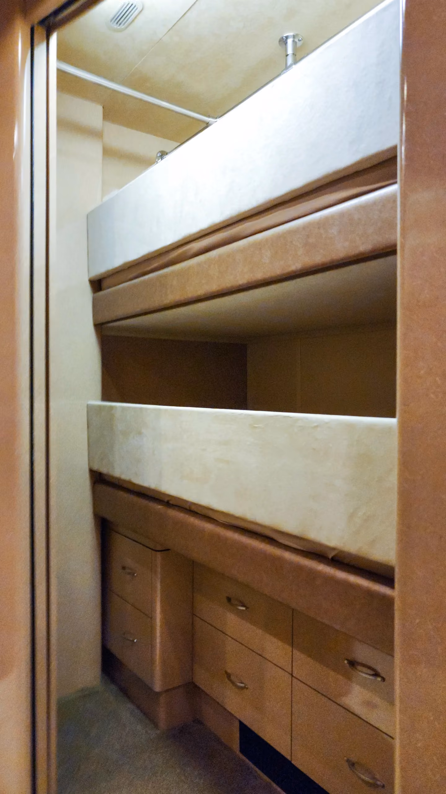 Interior bathroom of Marathon Coach 1032