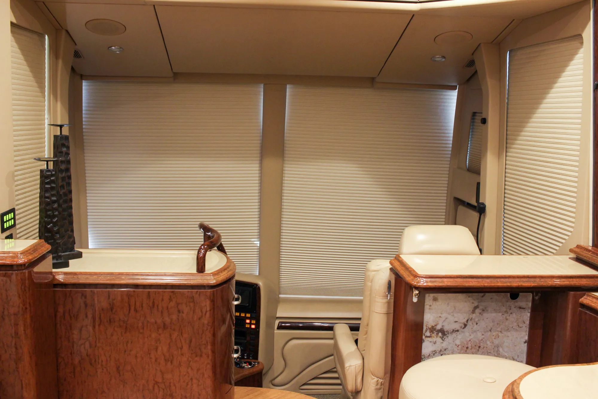 Interior fixture close-up in Marathon Coach 1084