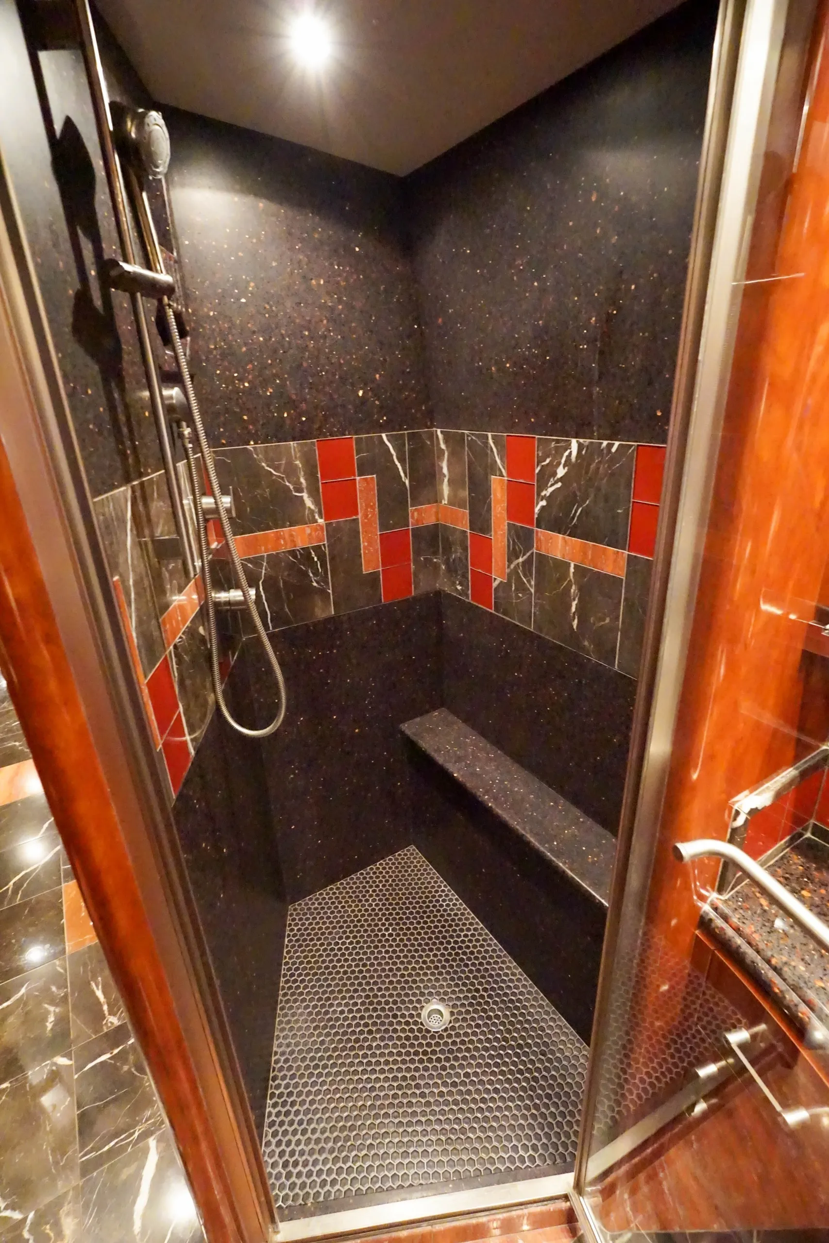 Interior finishes of Marathon Coach 1097