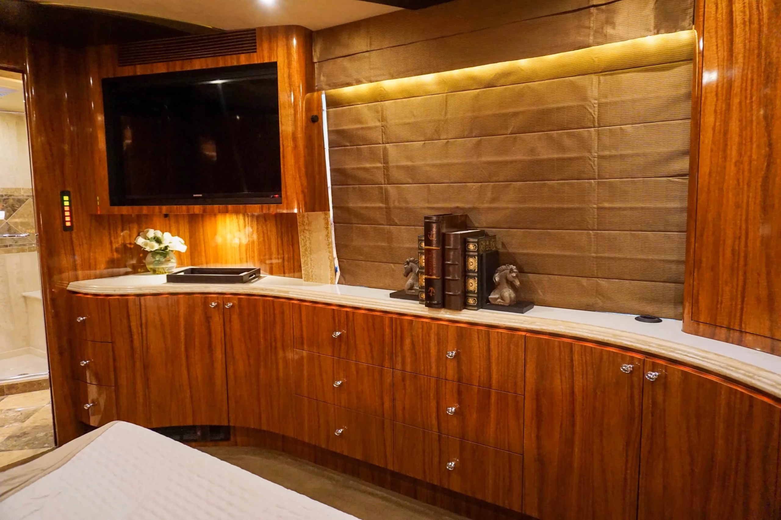 Interior dining area of Marathon Coach 1135