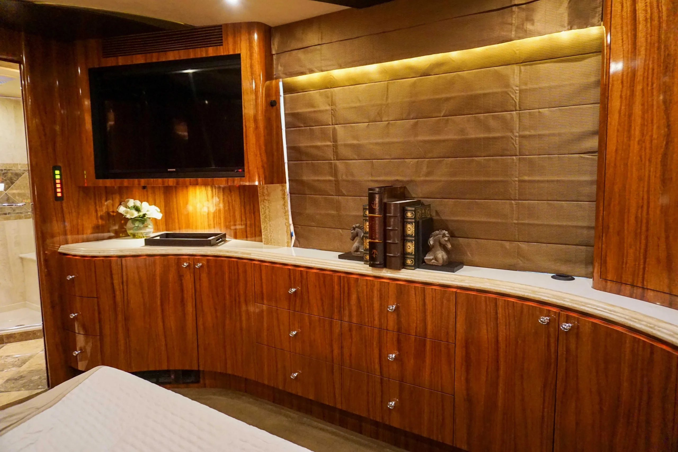 Interior dining area of Marathon Coach 1135