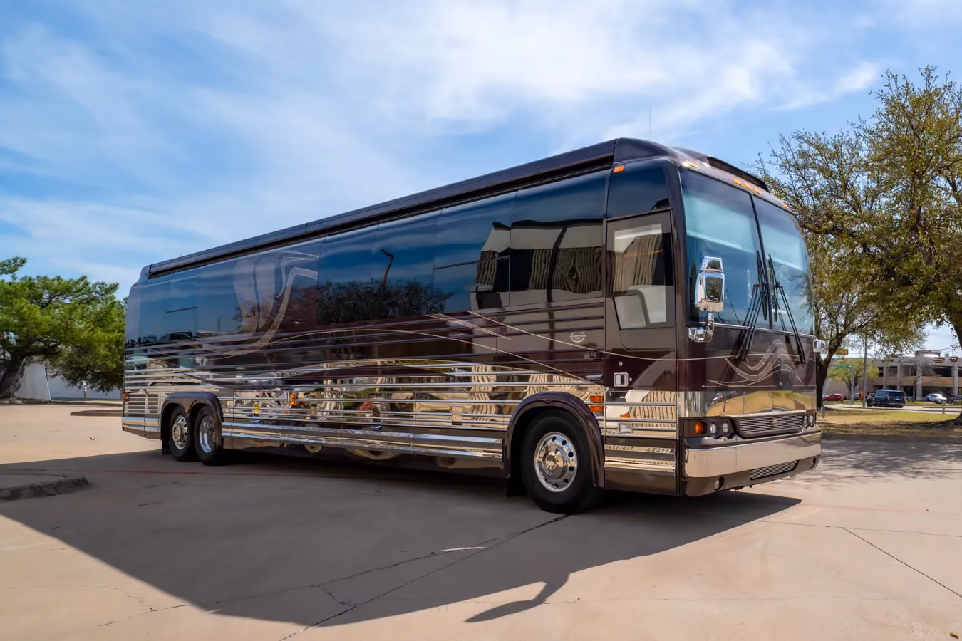 Interior of 2009 Prevost X3-45 Marathon Coach 1153