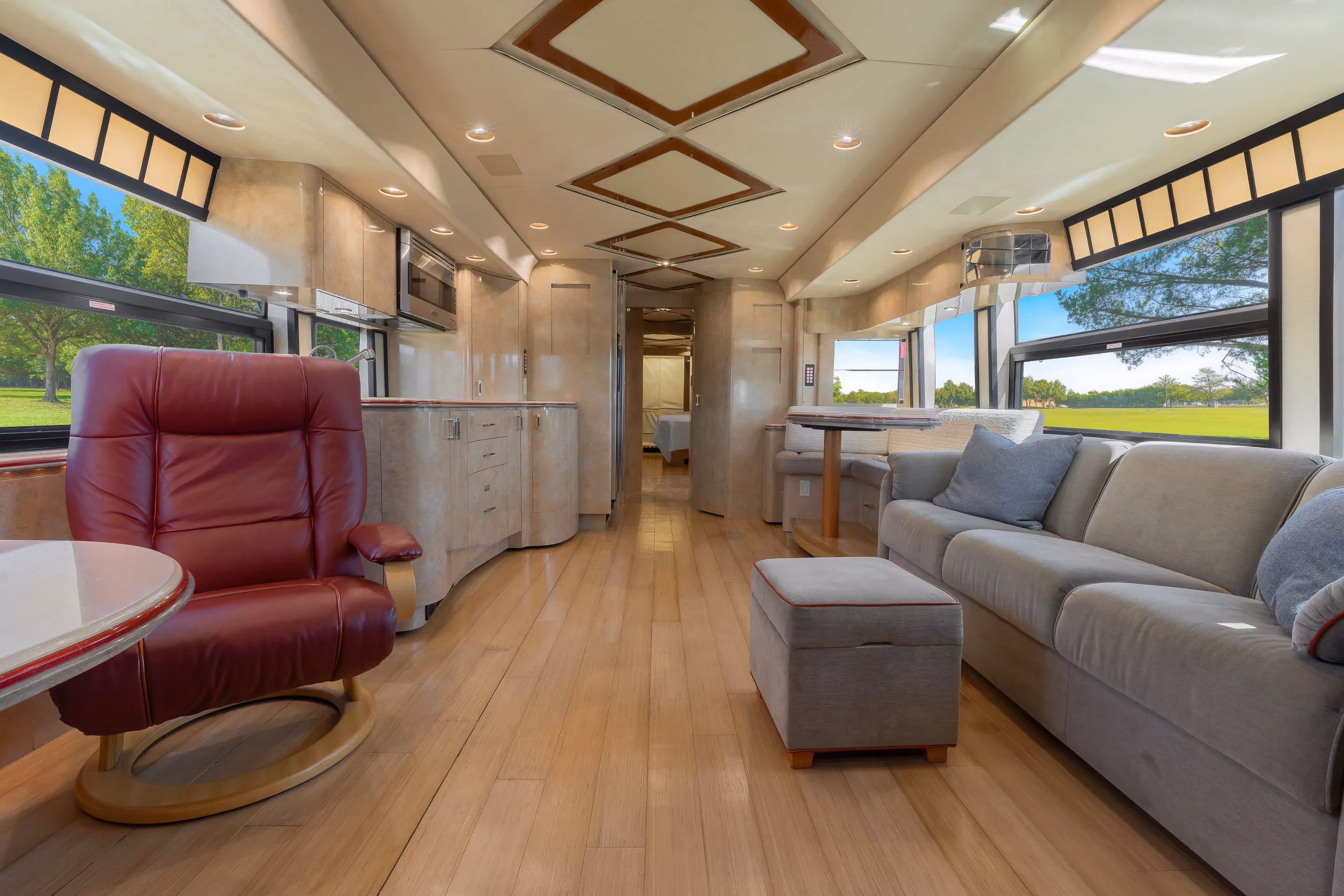 Interior salon of 2009 Marathon Coach 1154 on Prevost H3-45