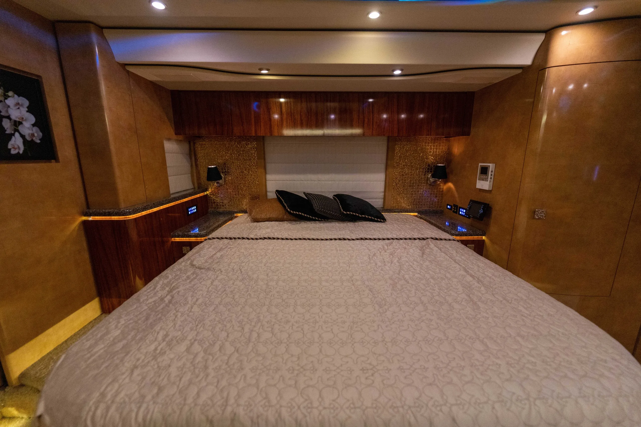 Interior storage area of Marathon Coach 1194