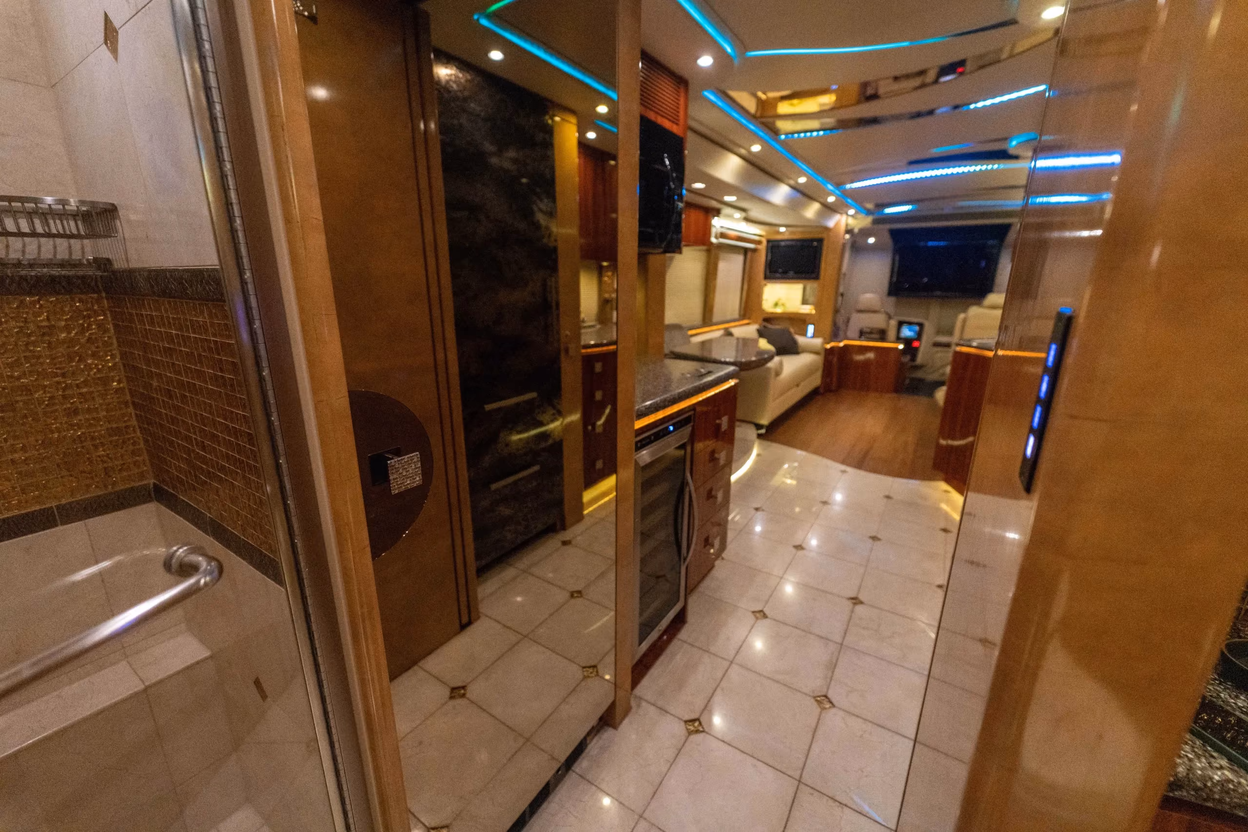 Interior finish and trim detail in Marathon Coach 1194