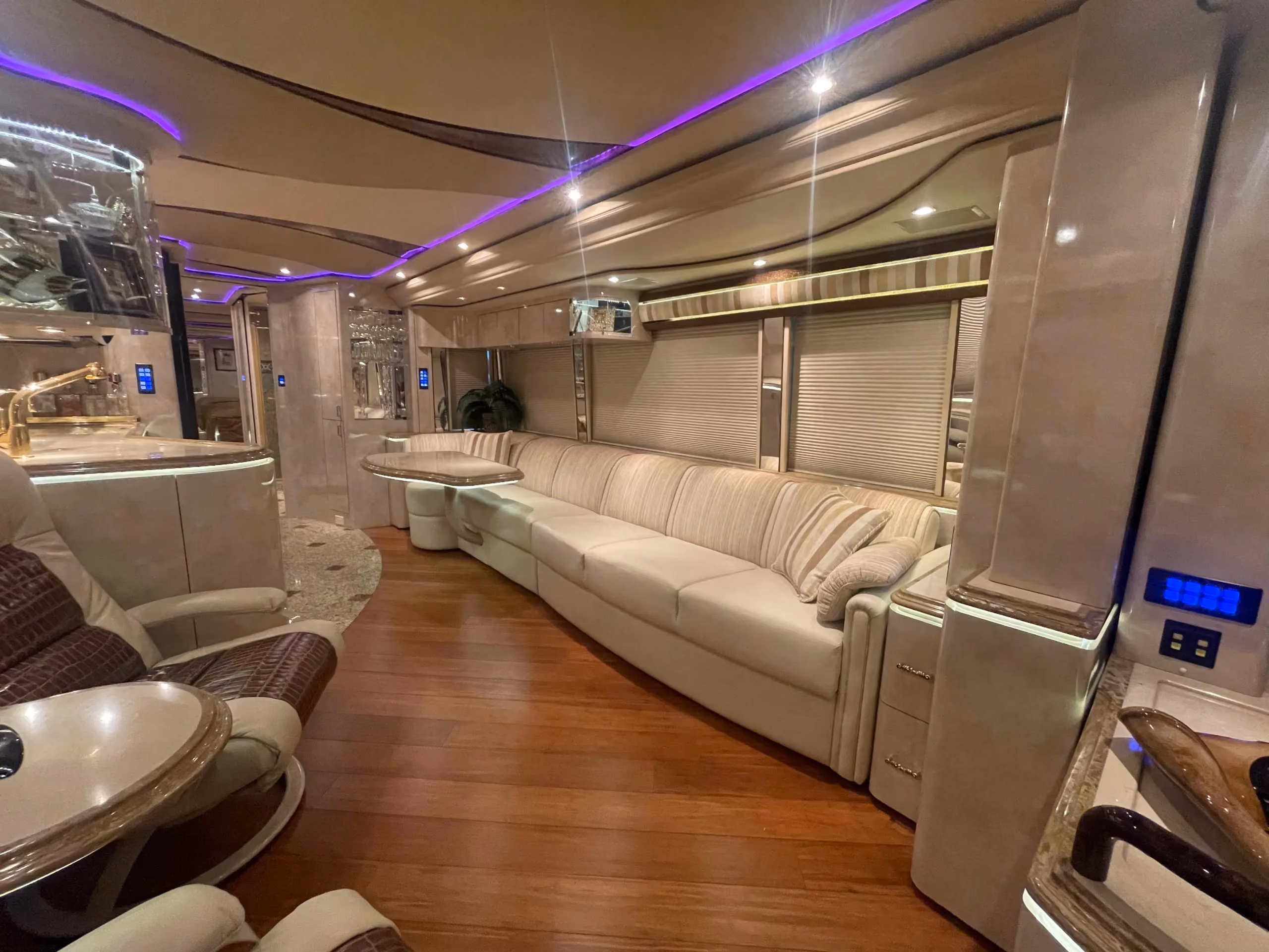 Interior detail of Marathon Coach 1202